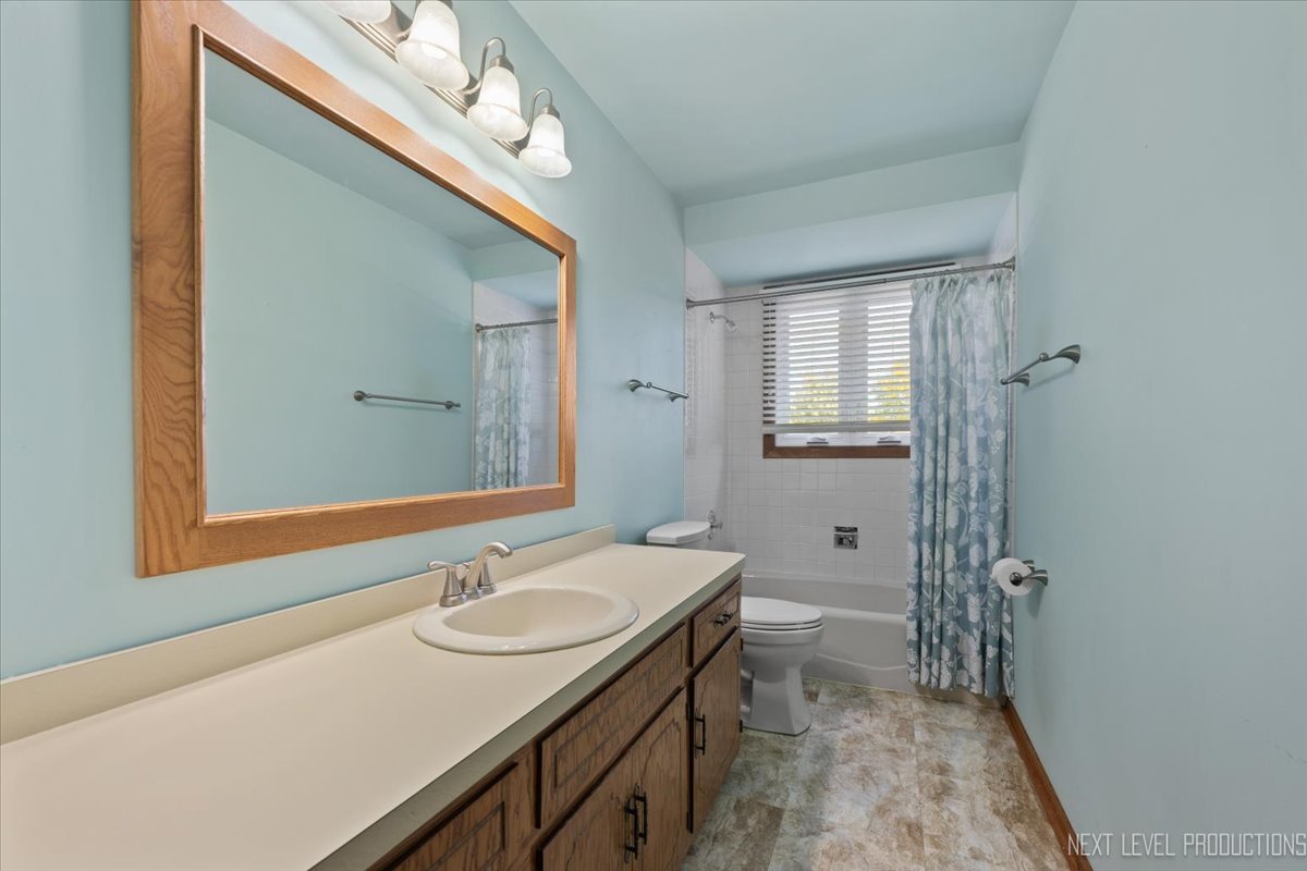 17418 Avon Lane, Tinley Park, IL 60487