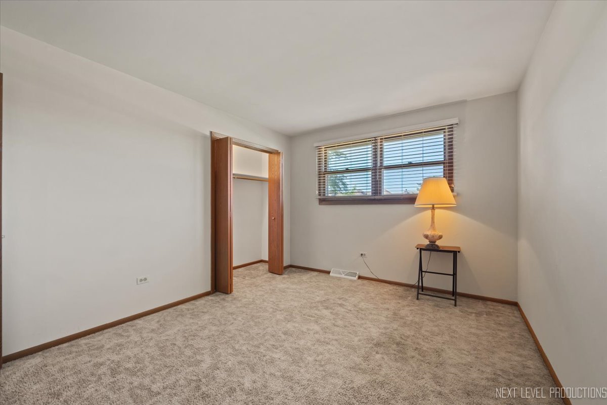 17418 Avon Lane, Tinley Park, IL 60487