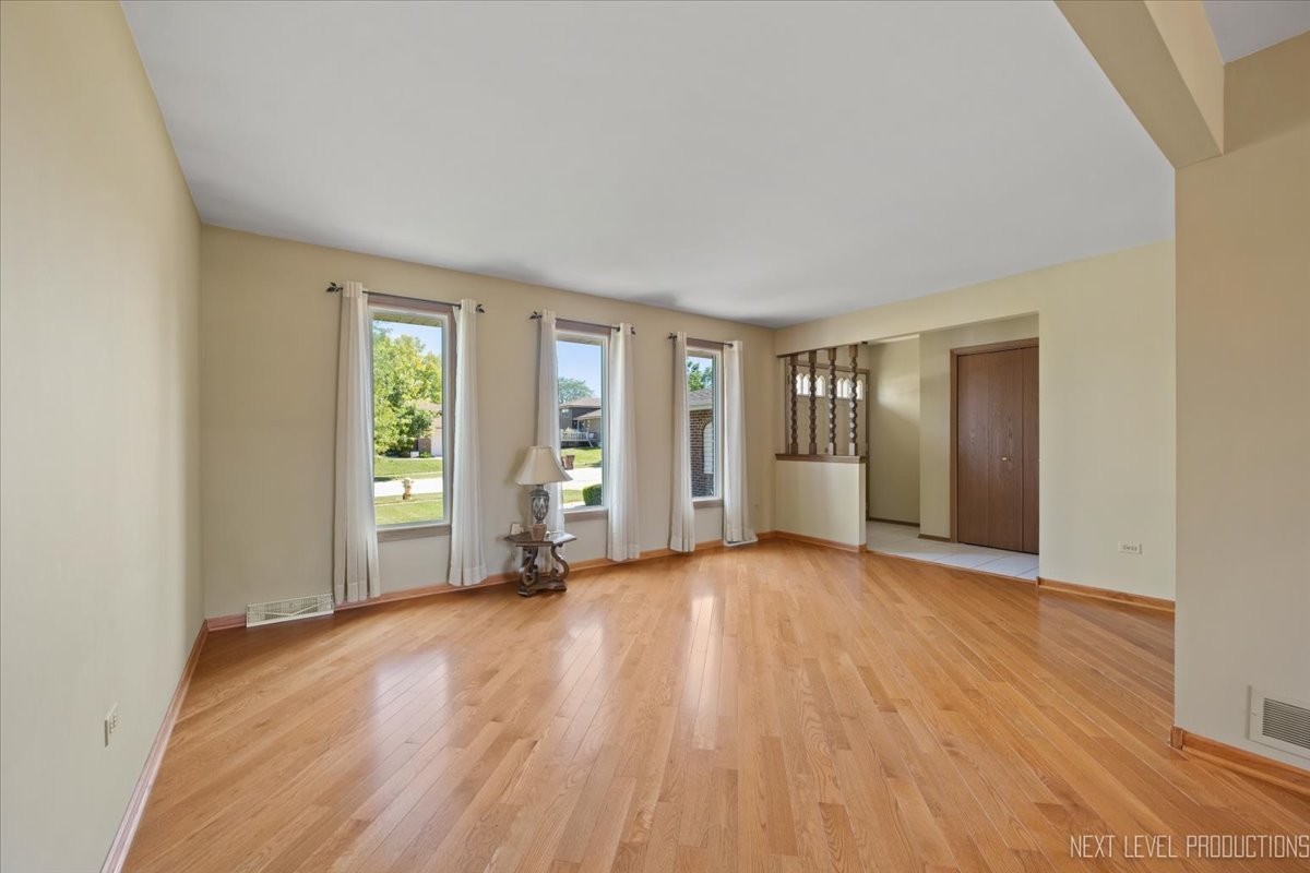 17418 Avon Lane, Tinley Park, IL 60487