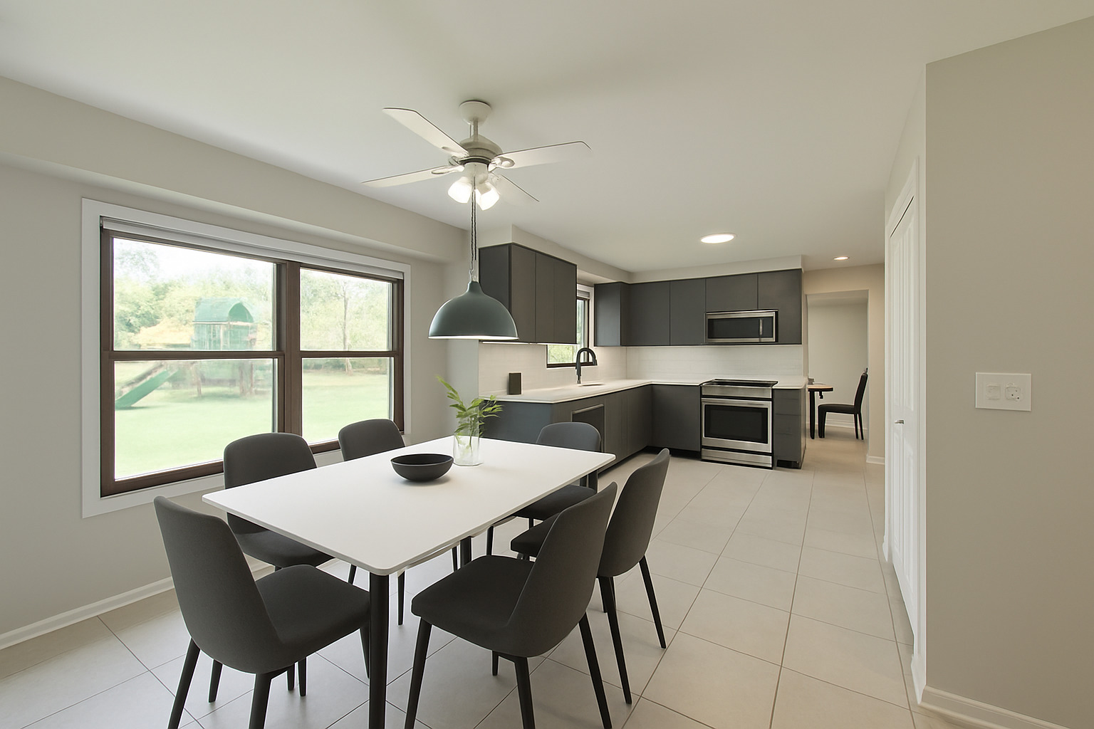 4400 Waubansie Lane, Lisle, IL 60532