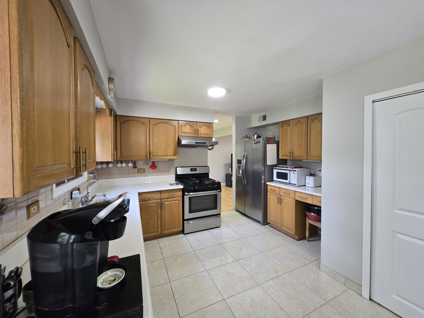 4400 Waubansie Lane, Lisle, IL 60532