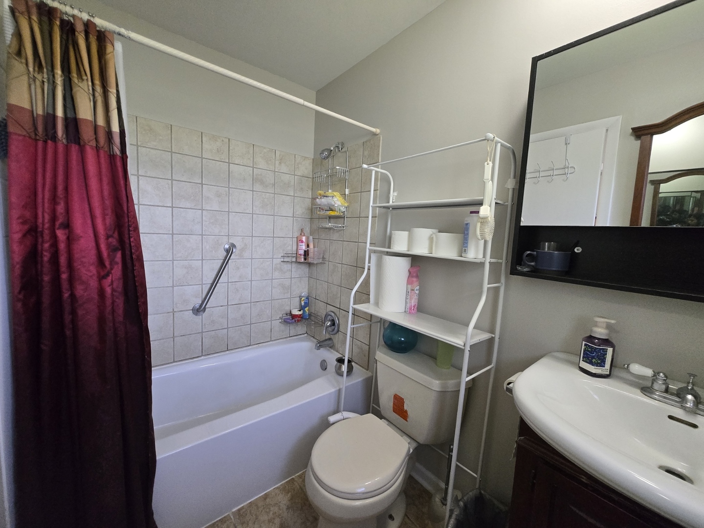 4400 Waubansie Lane, Lisle, IL 60532