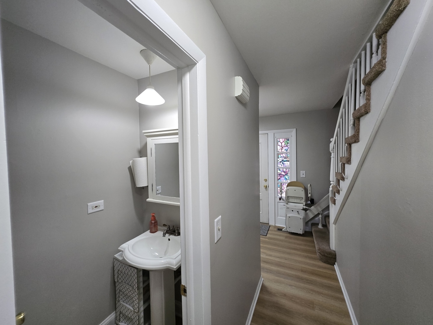 4400 Waubansie Lane, Lisle, IL 60532