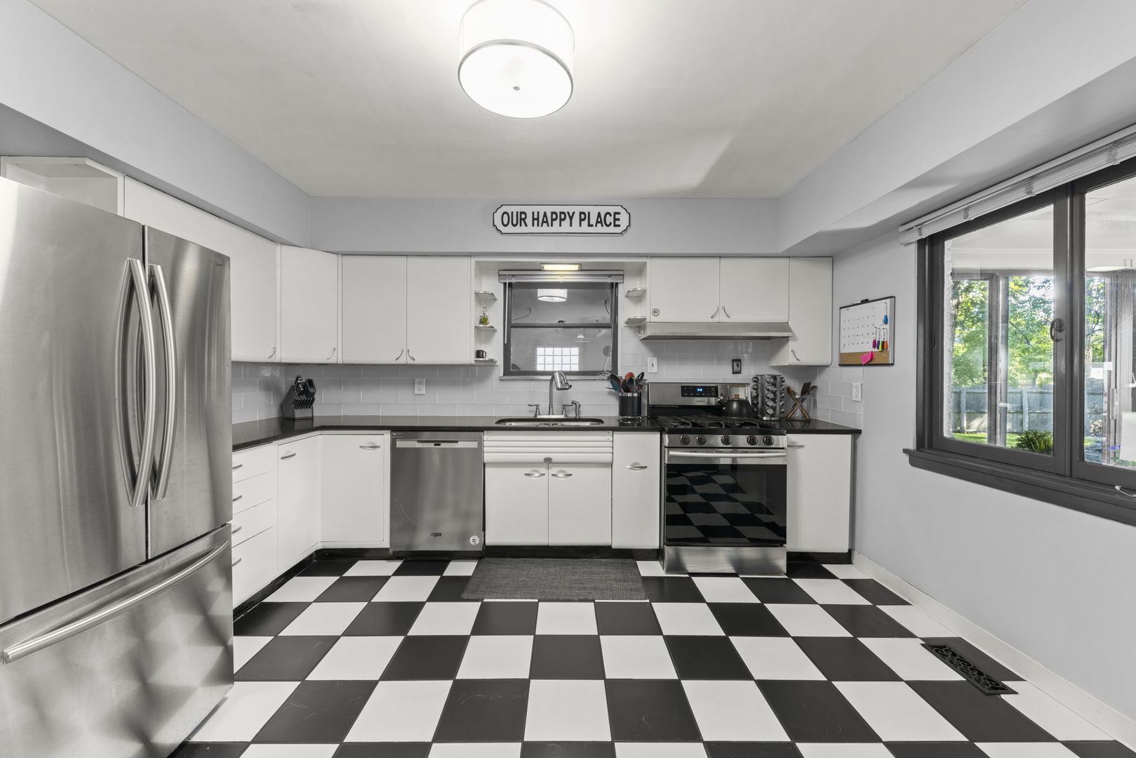 326 DWIGHT Avenue, Joliet, IL 60436