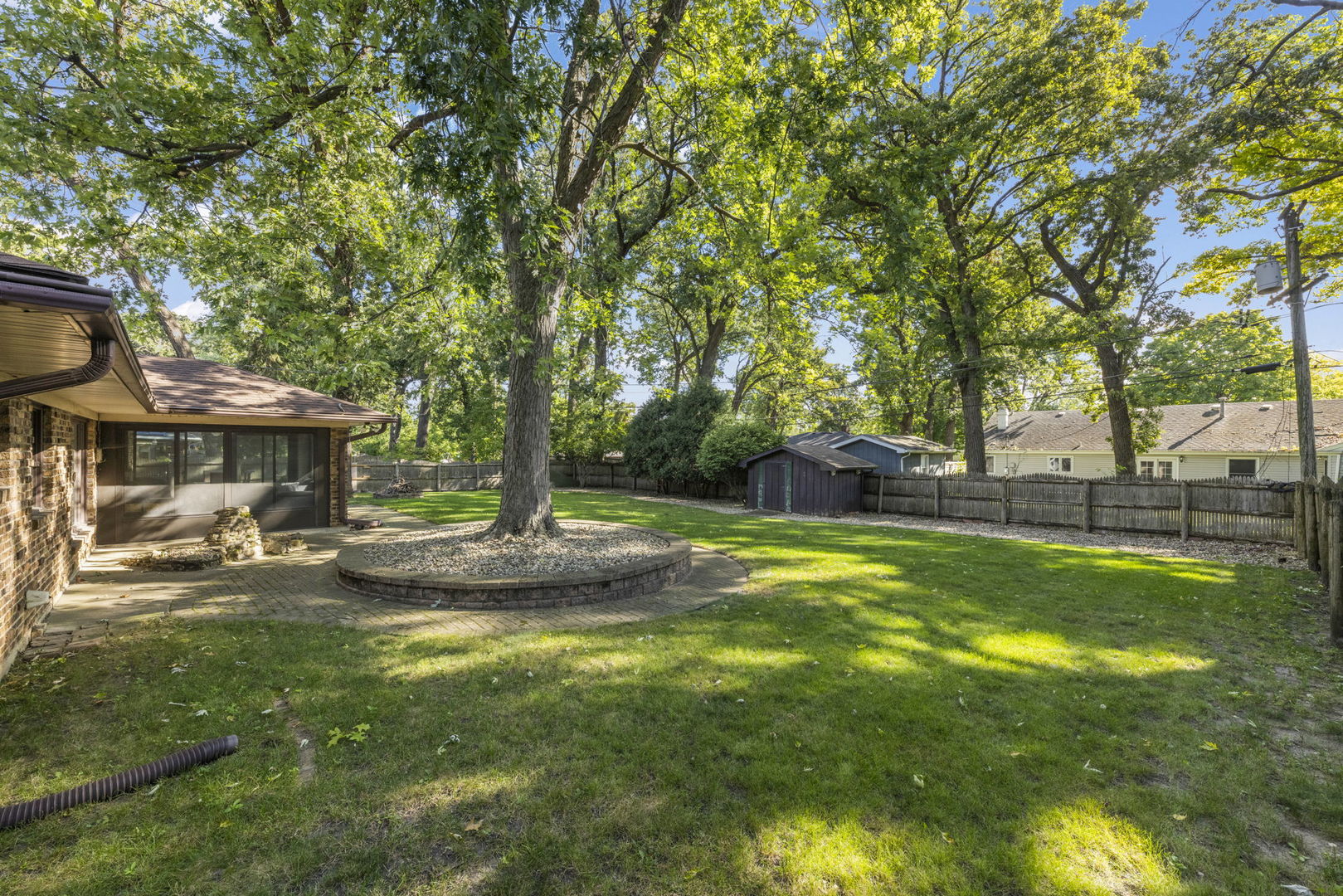 326 DWIGHT Avenue, Joliet, IL 60436