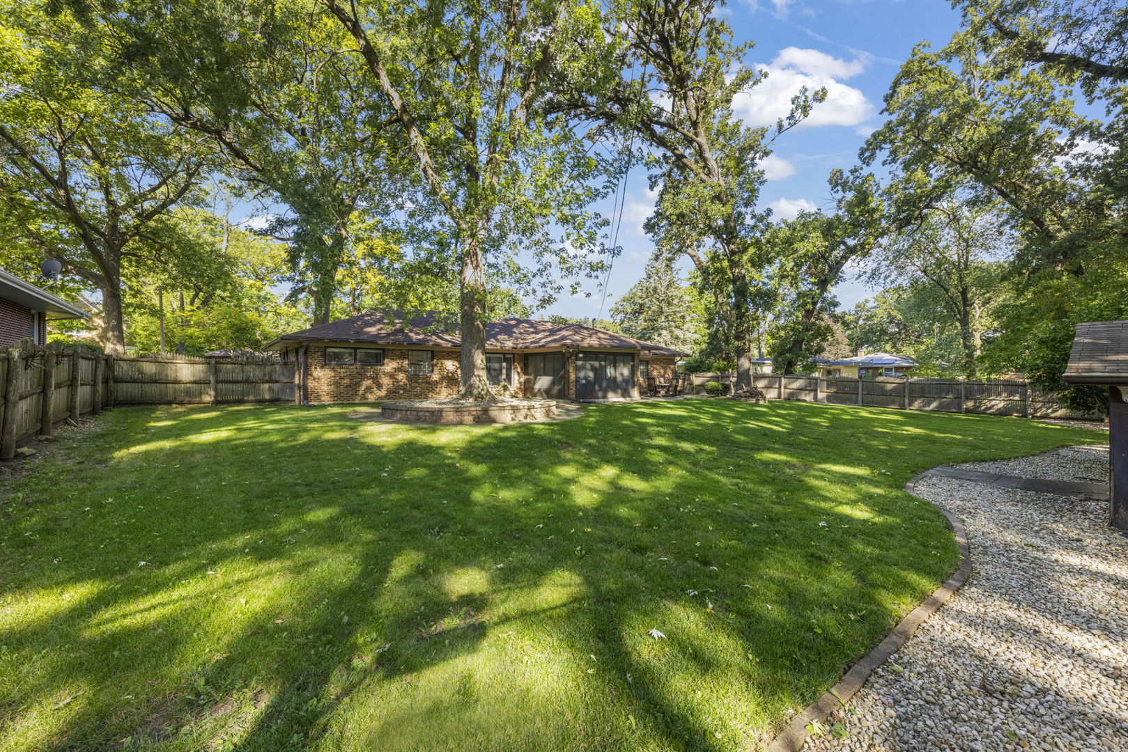 326 DWIGHT Avenue, Joliet, IL 60436