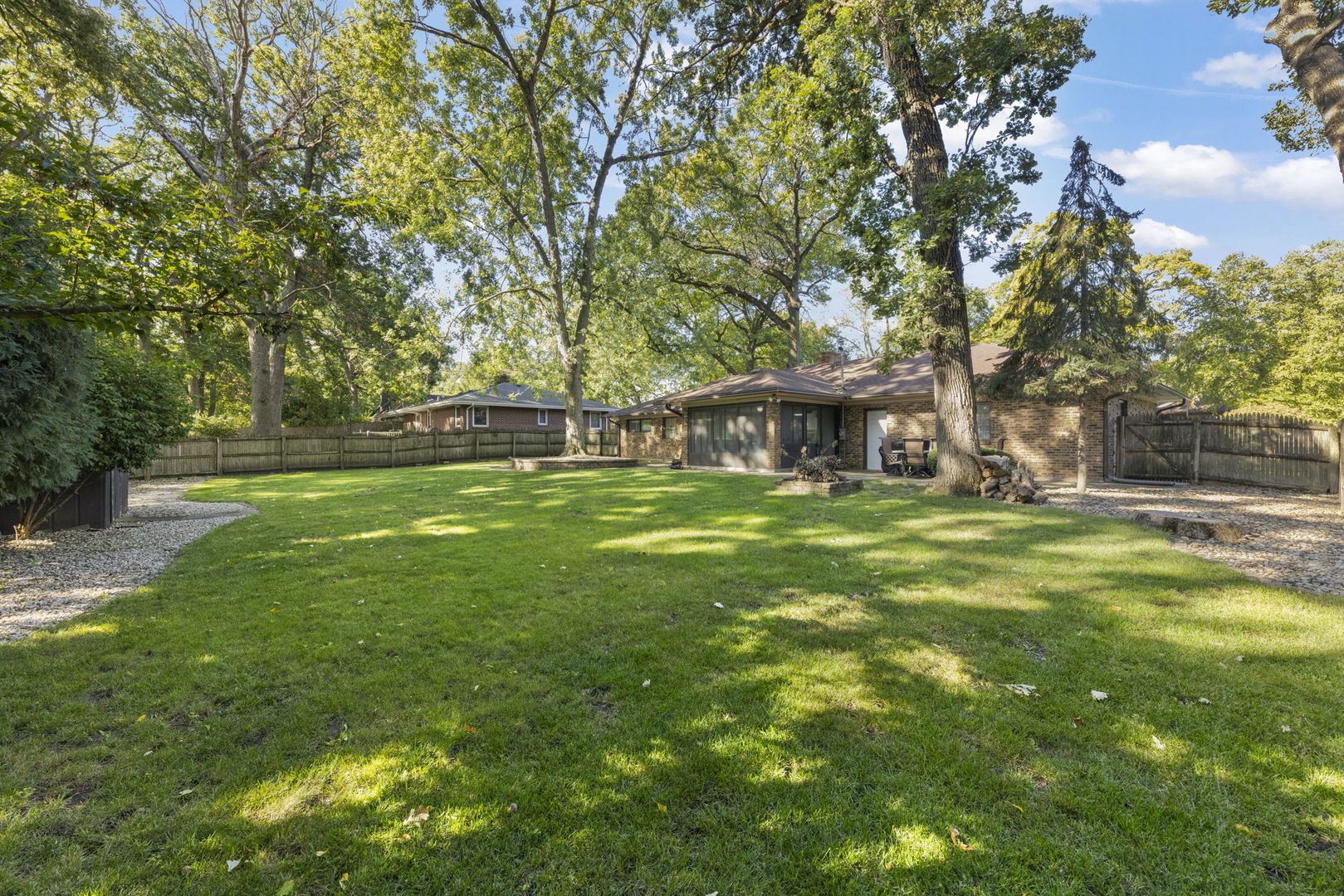 326 DWIGHT Avenue, Joliet, IL 60436