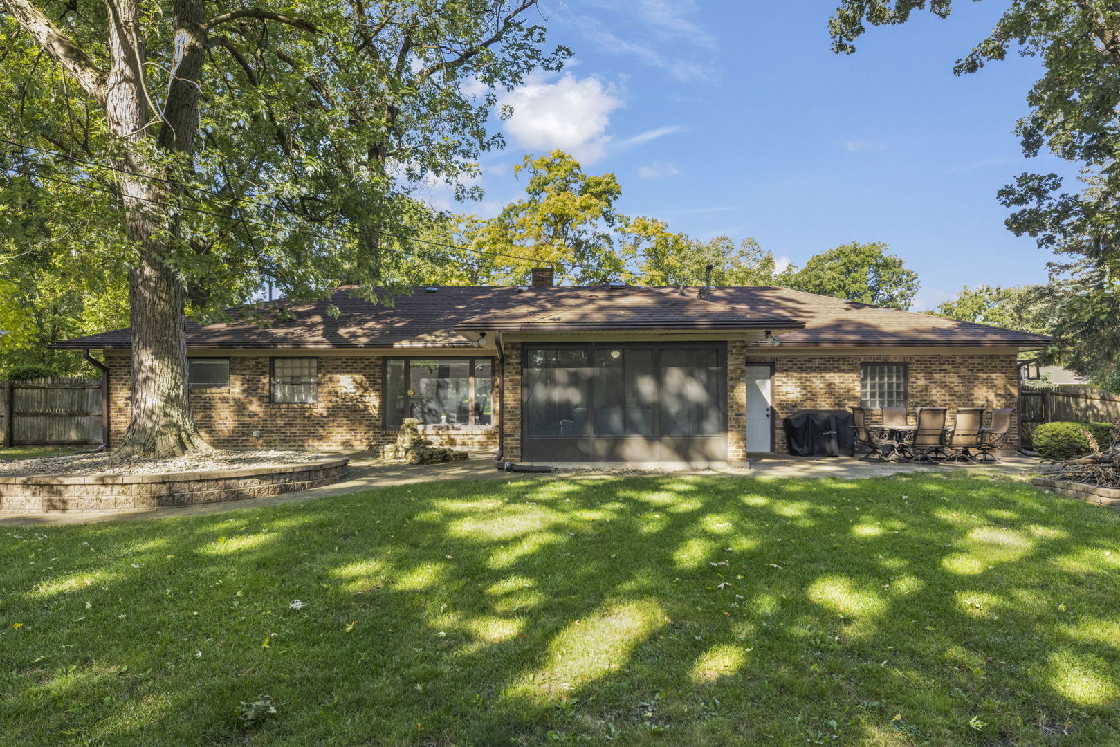 326 DWIGHT Avenue, Joliet, IL 60436