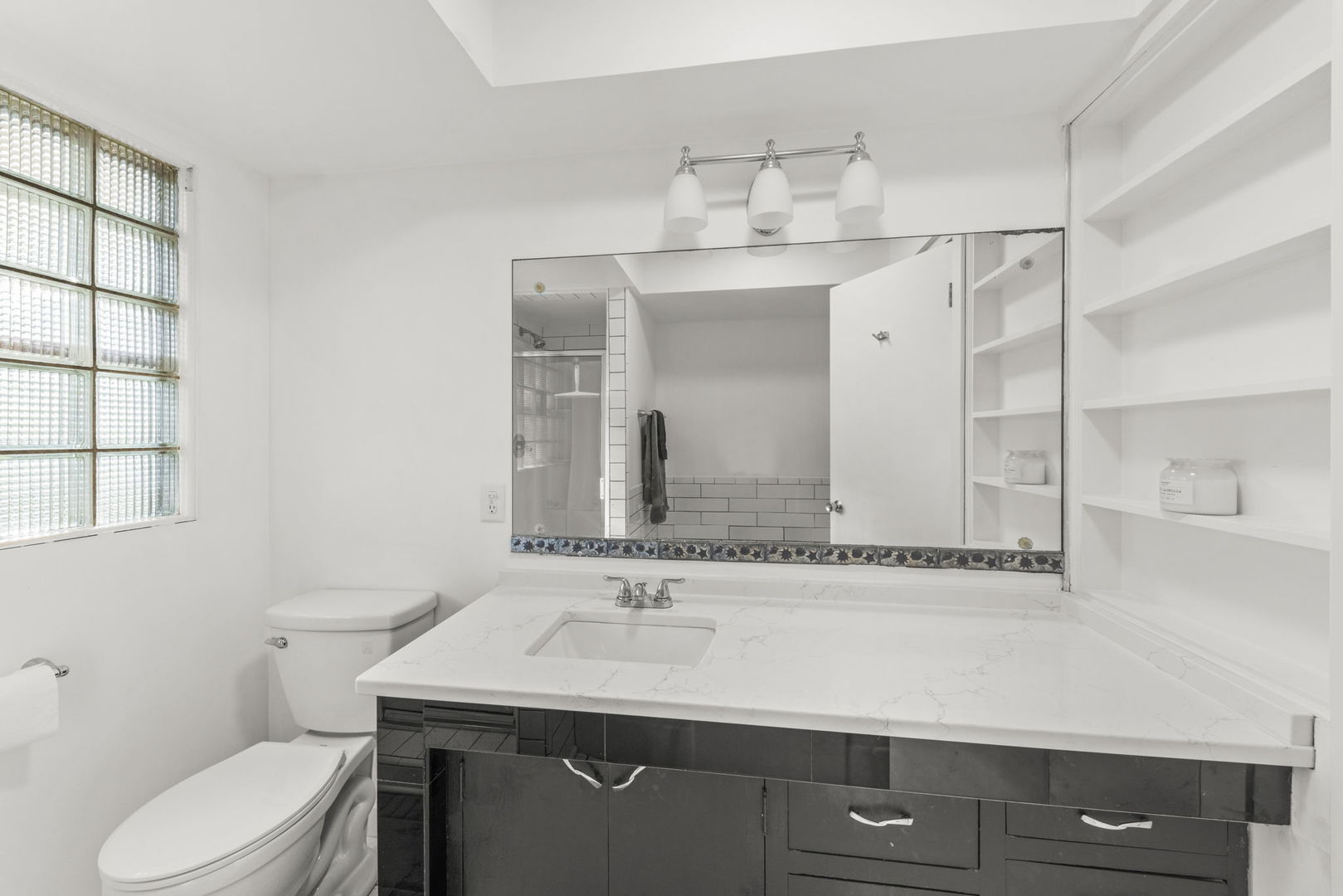 326 DWIGHT Avenue, Joliet, IL 60436