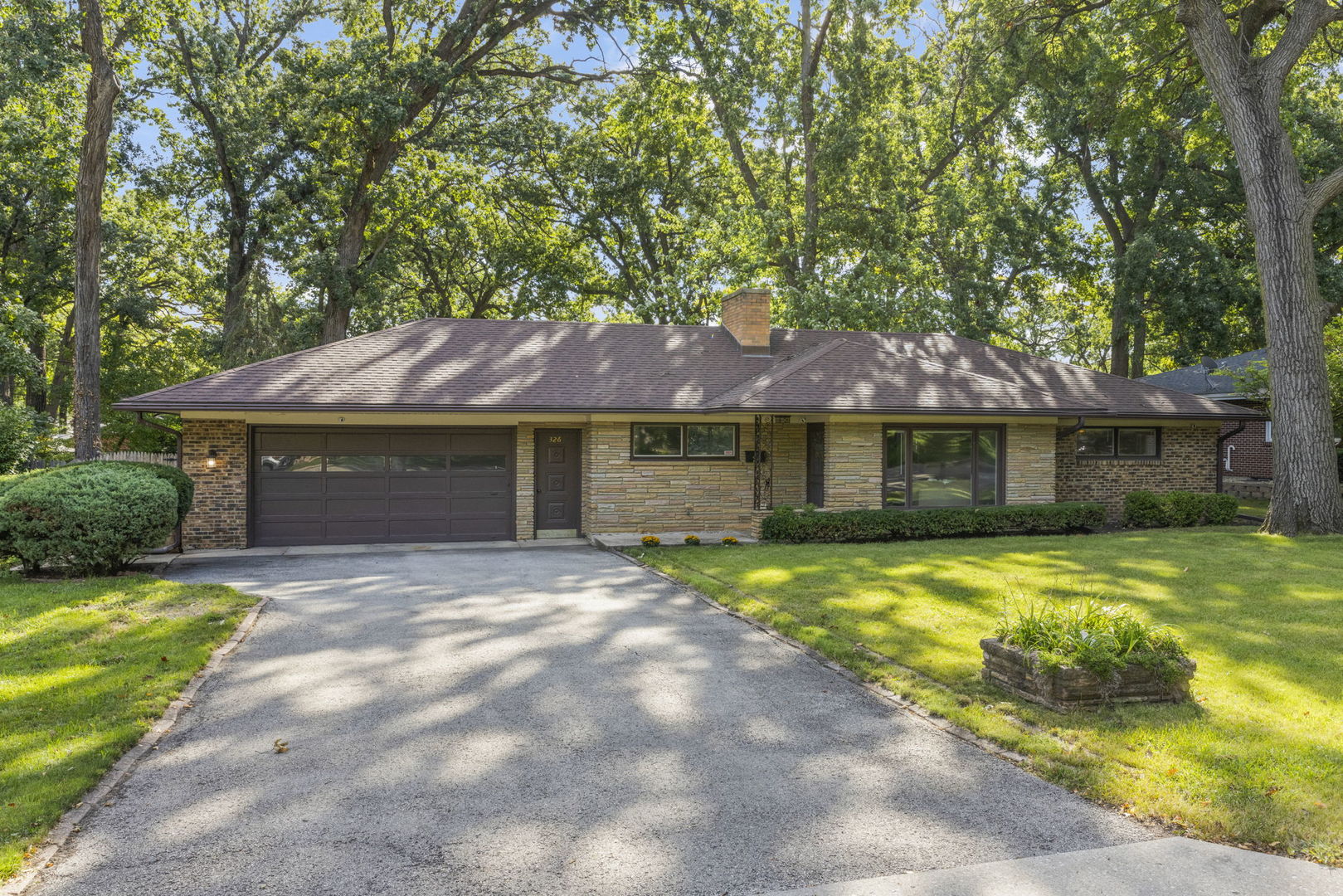 326 DWIGHT Avenue, Joliet, IL 60436