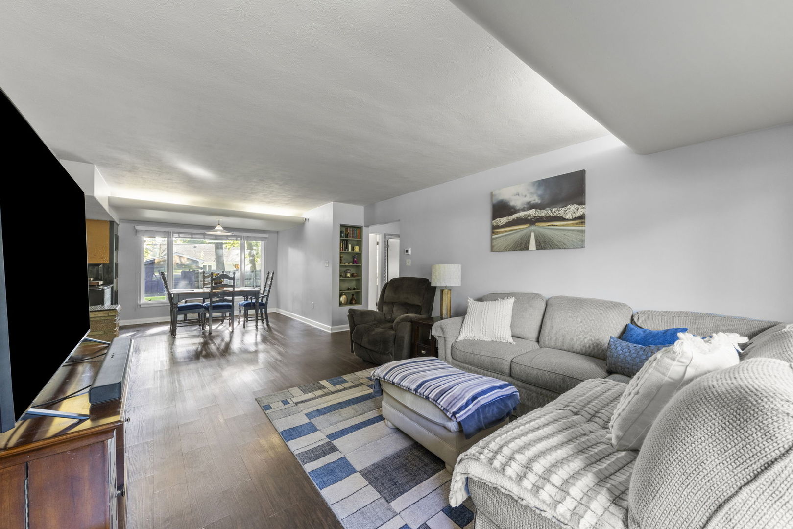 326 DWIGHT Avenue, Joliet, IL 60436