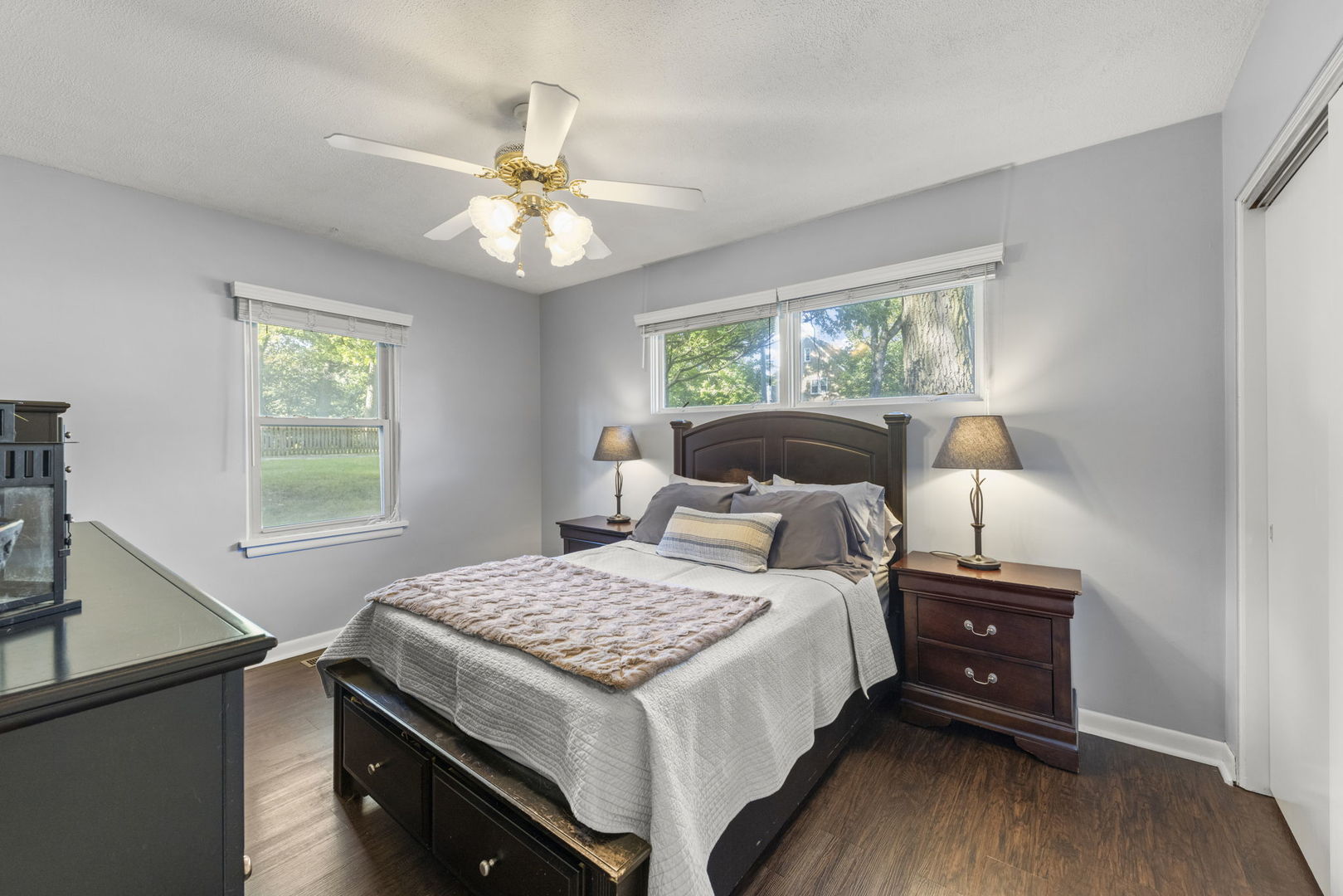 326 DWIGHT Avenue, Joliet, IL 60436