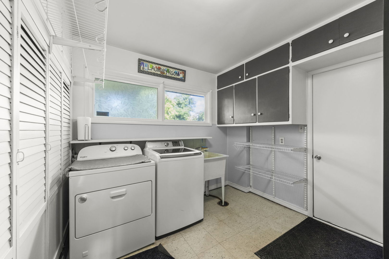 326 DWIGHT Avenue, Joliet, IL 60436