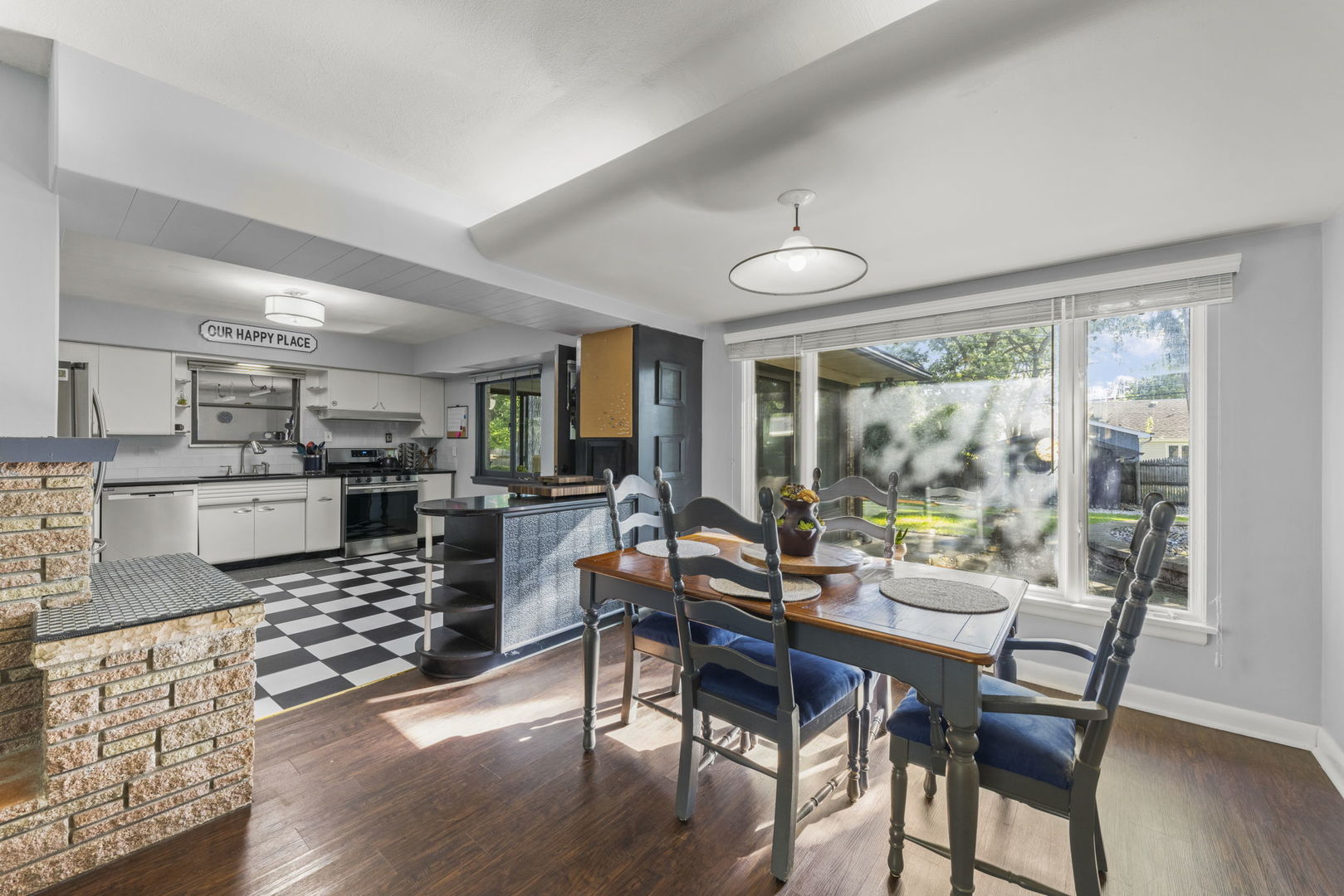 326 DWIGHT Avenue, Joliet, IL 60436