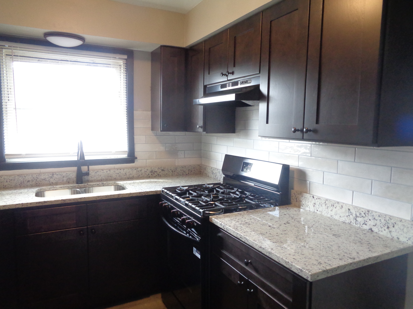 7041 99th Street #3W, Chicago Ridge, IL 60415