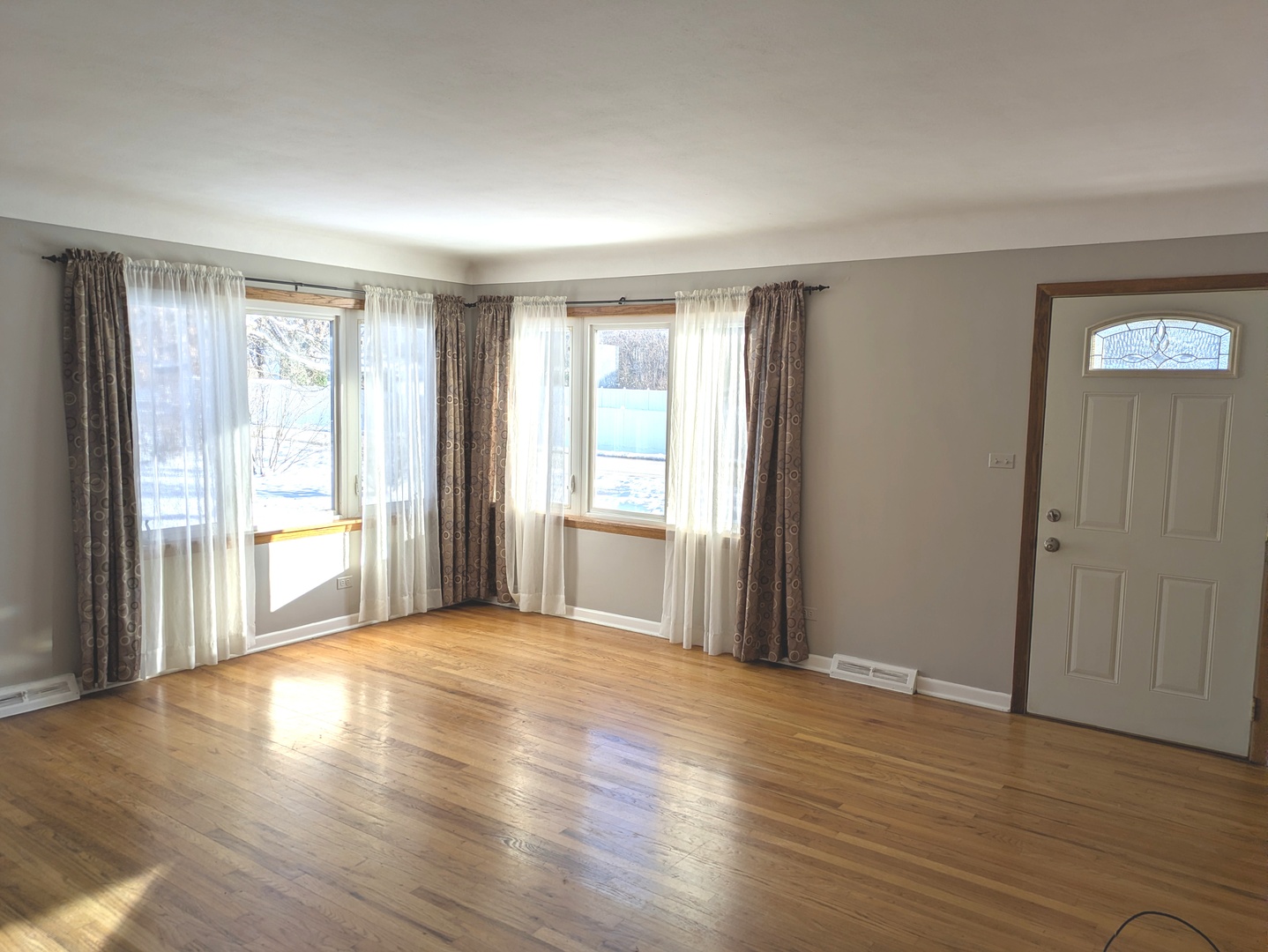 21W230 Pershing Avenue, Lombard, IL 60148