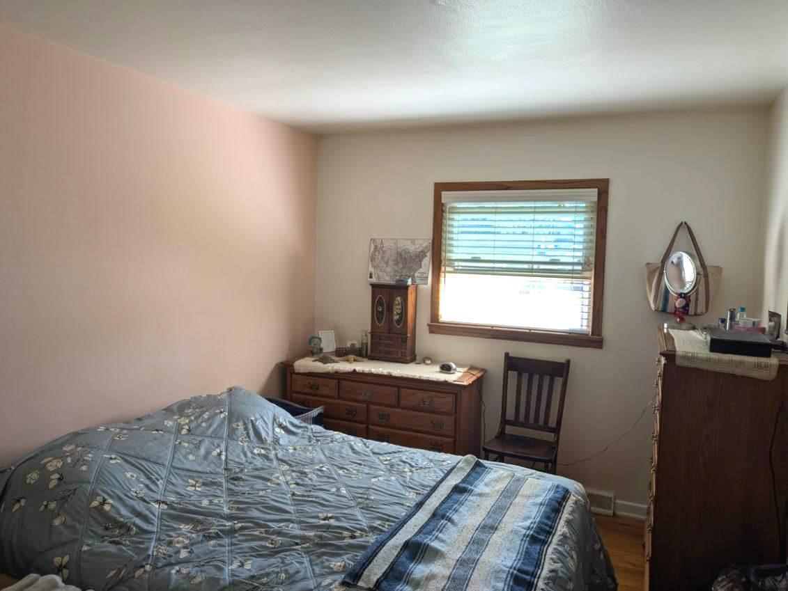 21W230 Pershing Avenue, Lombard, IL 60148