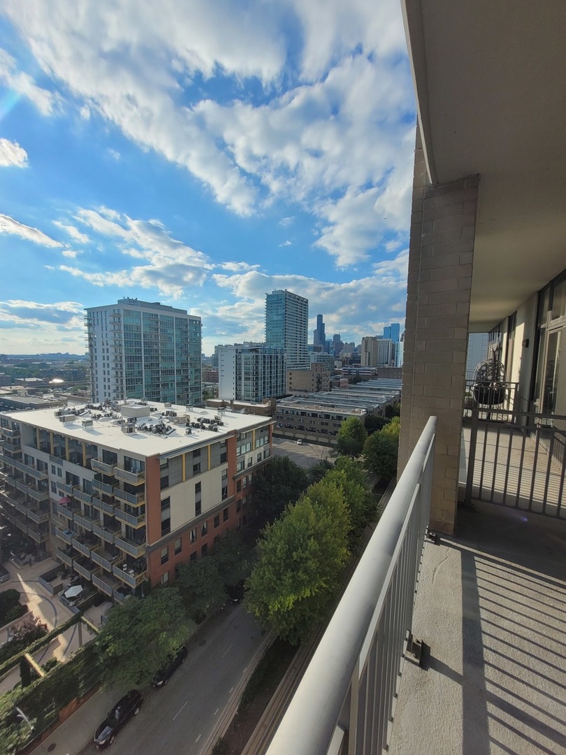 212 E Cullerton Street #1109, Chicago, IL 60616