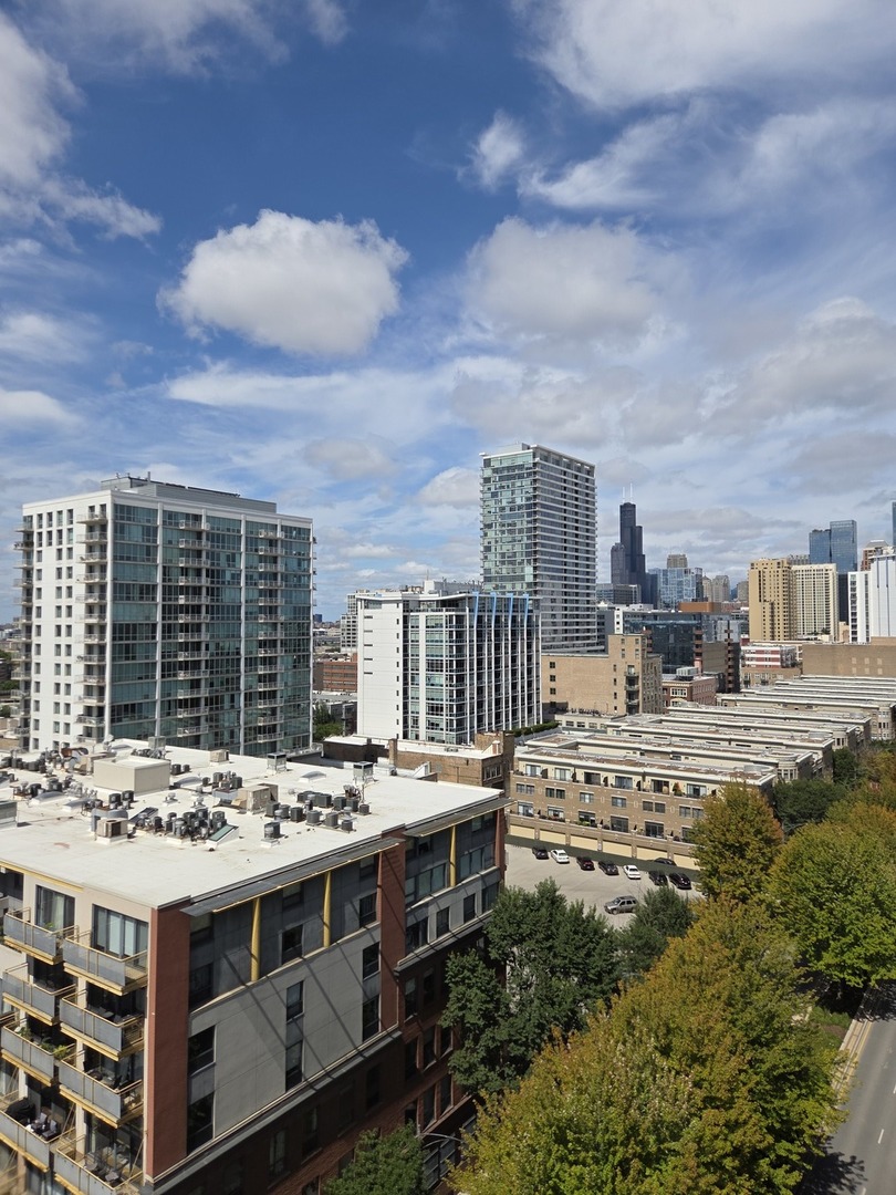 212 E Cullerton Street #1109, Chicago, IL 60616