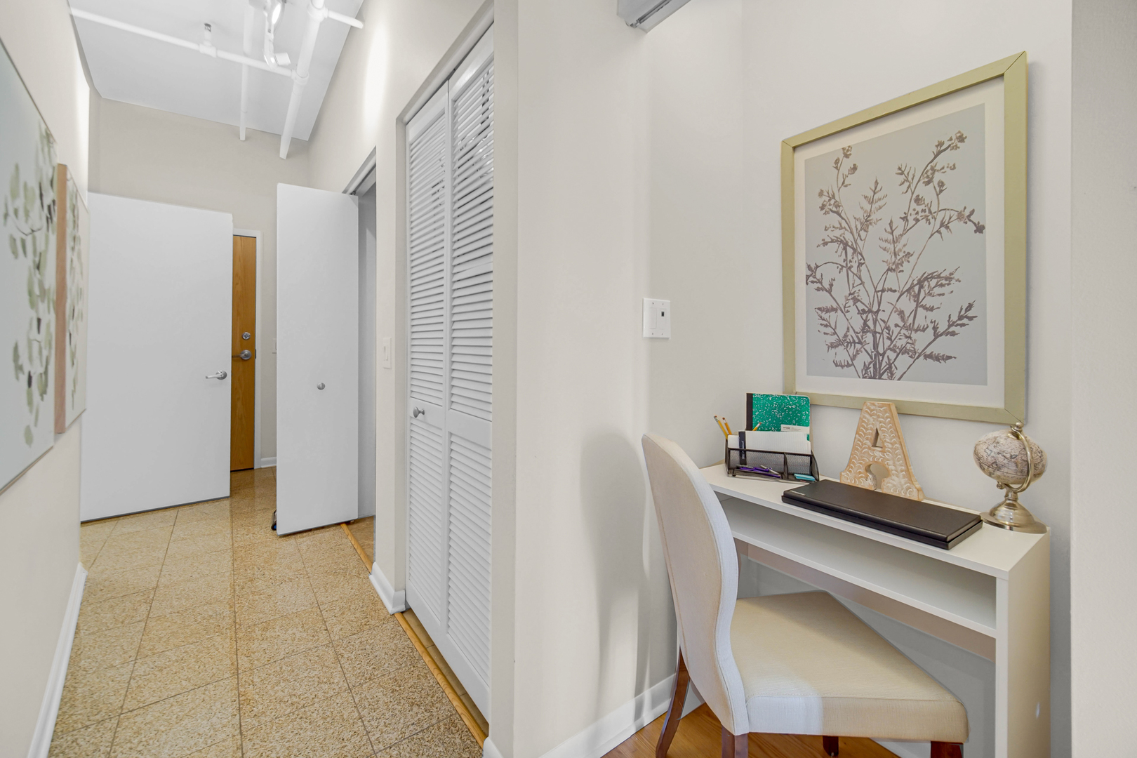 212 E Cullerton Street #1109, Chicago, IL 60616