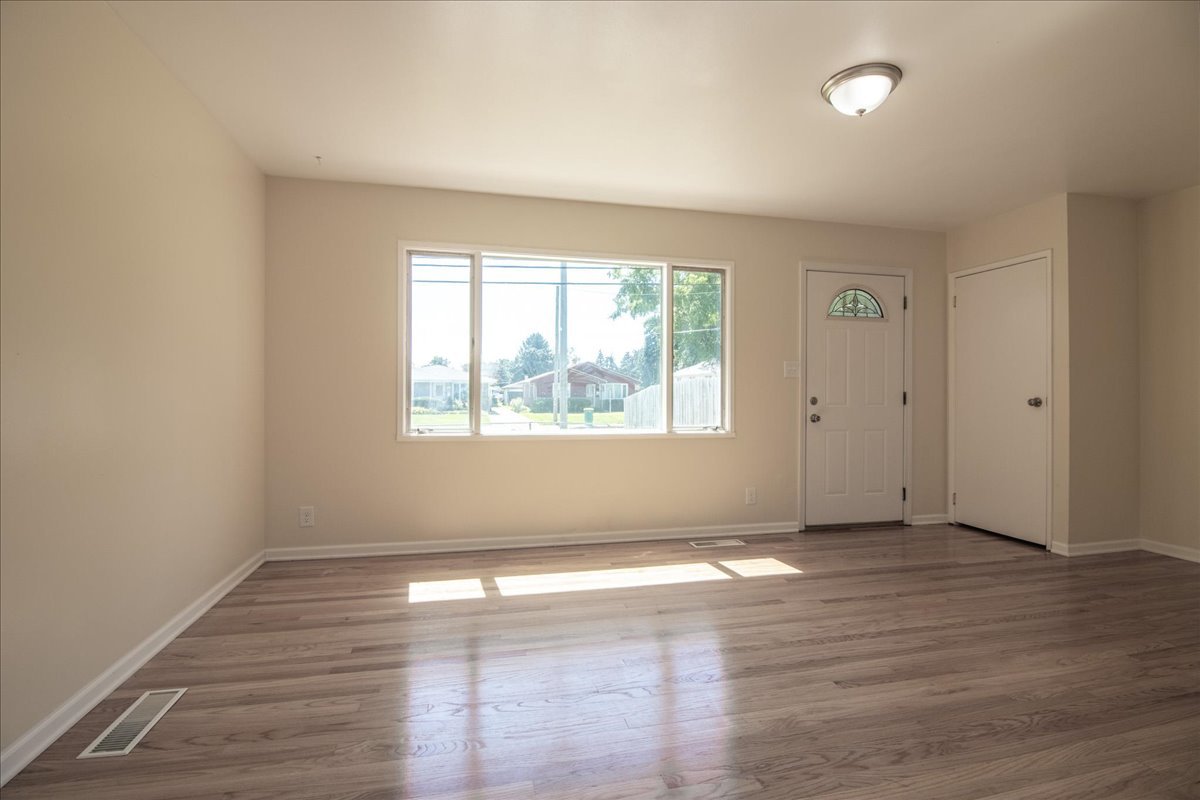 2211 Black Road, Joliet, IL 60435