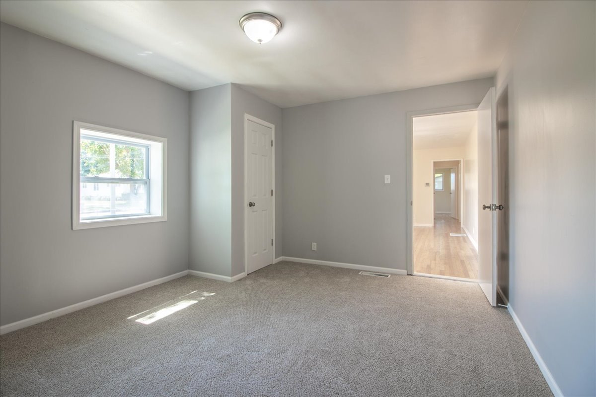 2211 Black Road, Joliet, IL 60435