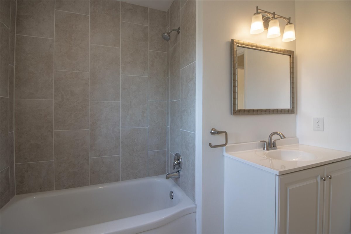 2211 Black Road, Joliet, IL 60435