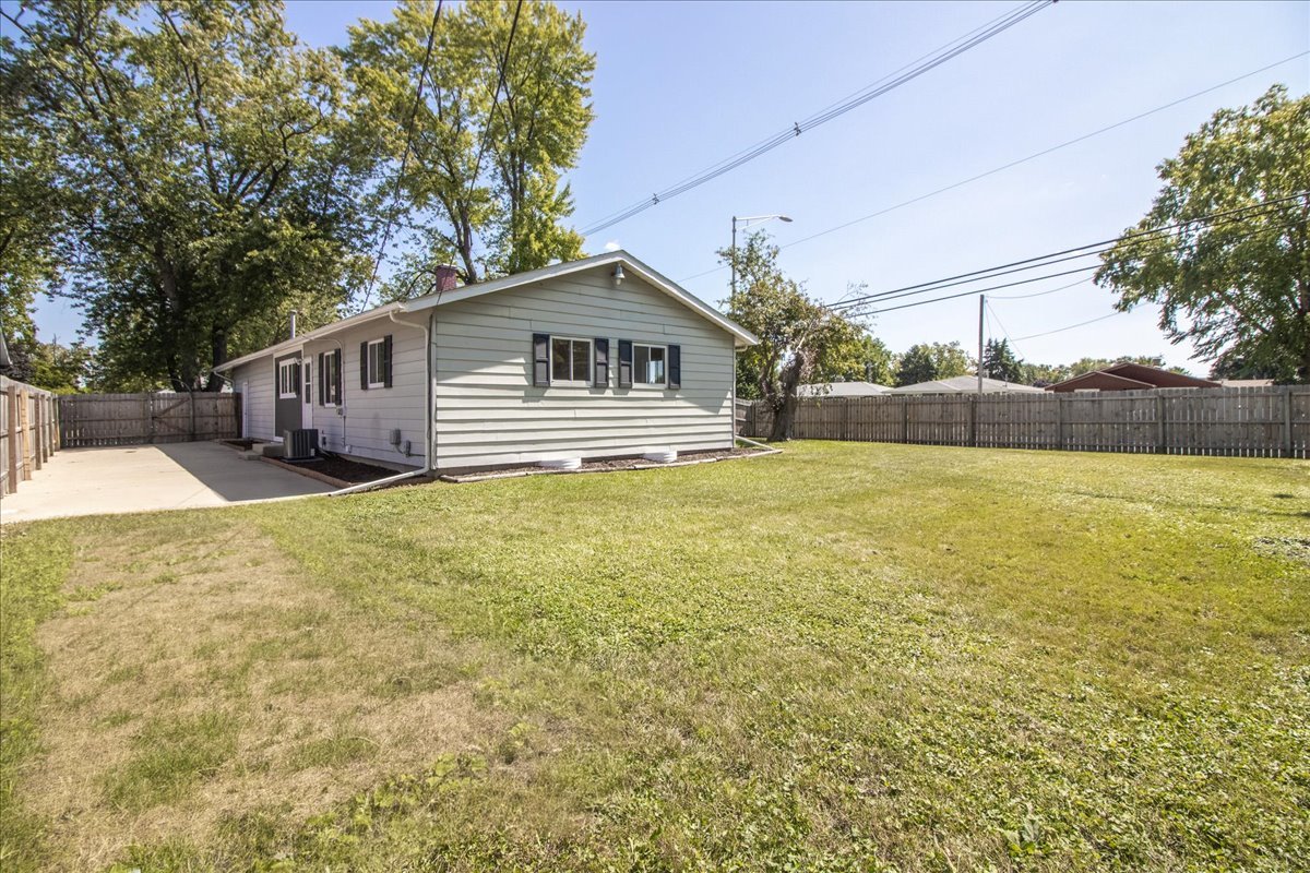 2211 Black Road, Joliet, IL 60435