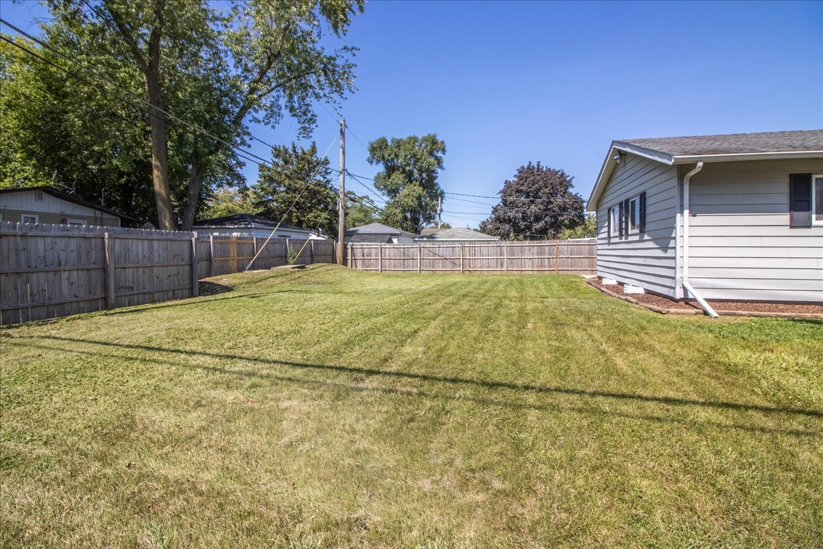 2211 Black Road, Joliet, IL 60435