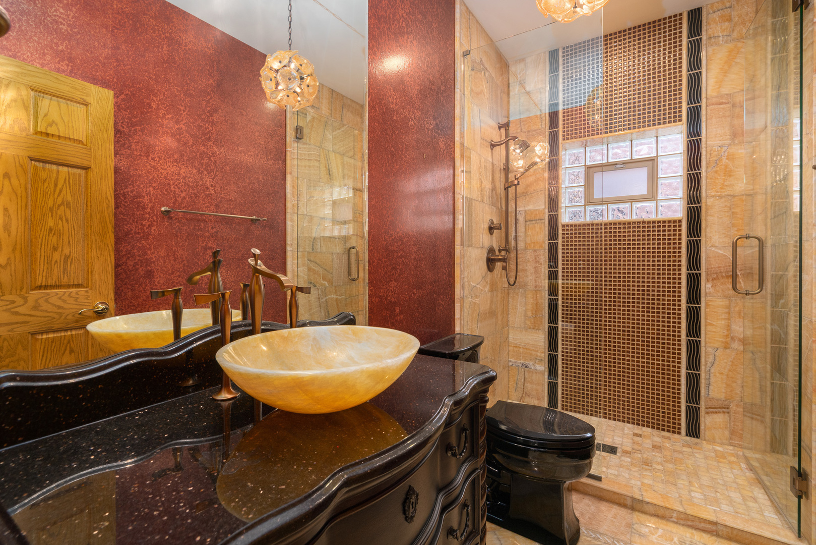 807 Hitchcock Avenue, Lisle, IL 60532