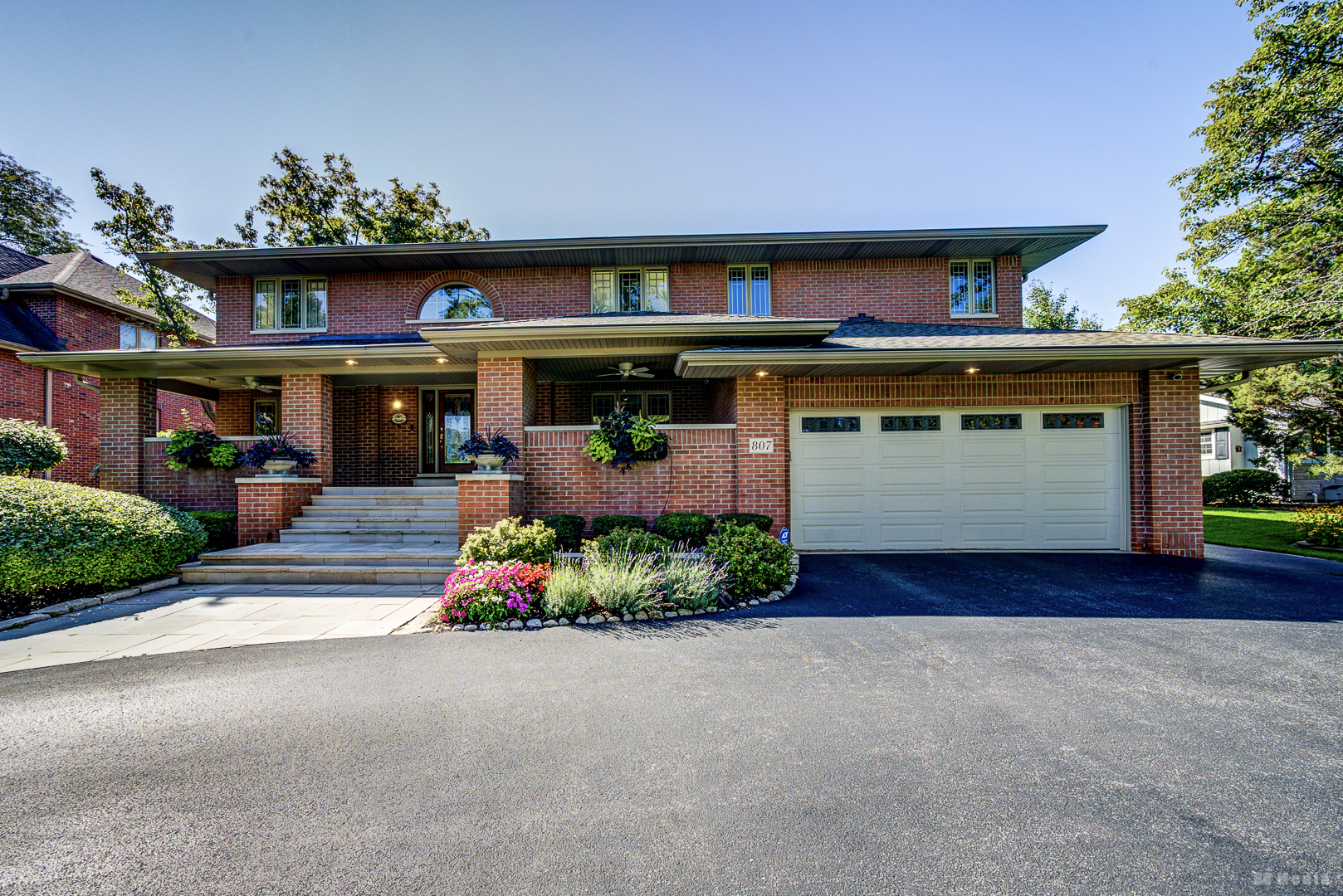 807 Hitchcock Avenue, Lisle, IL 60532