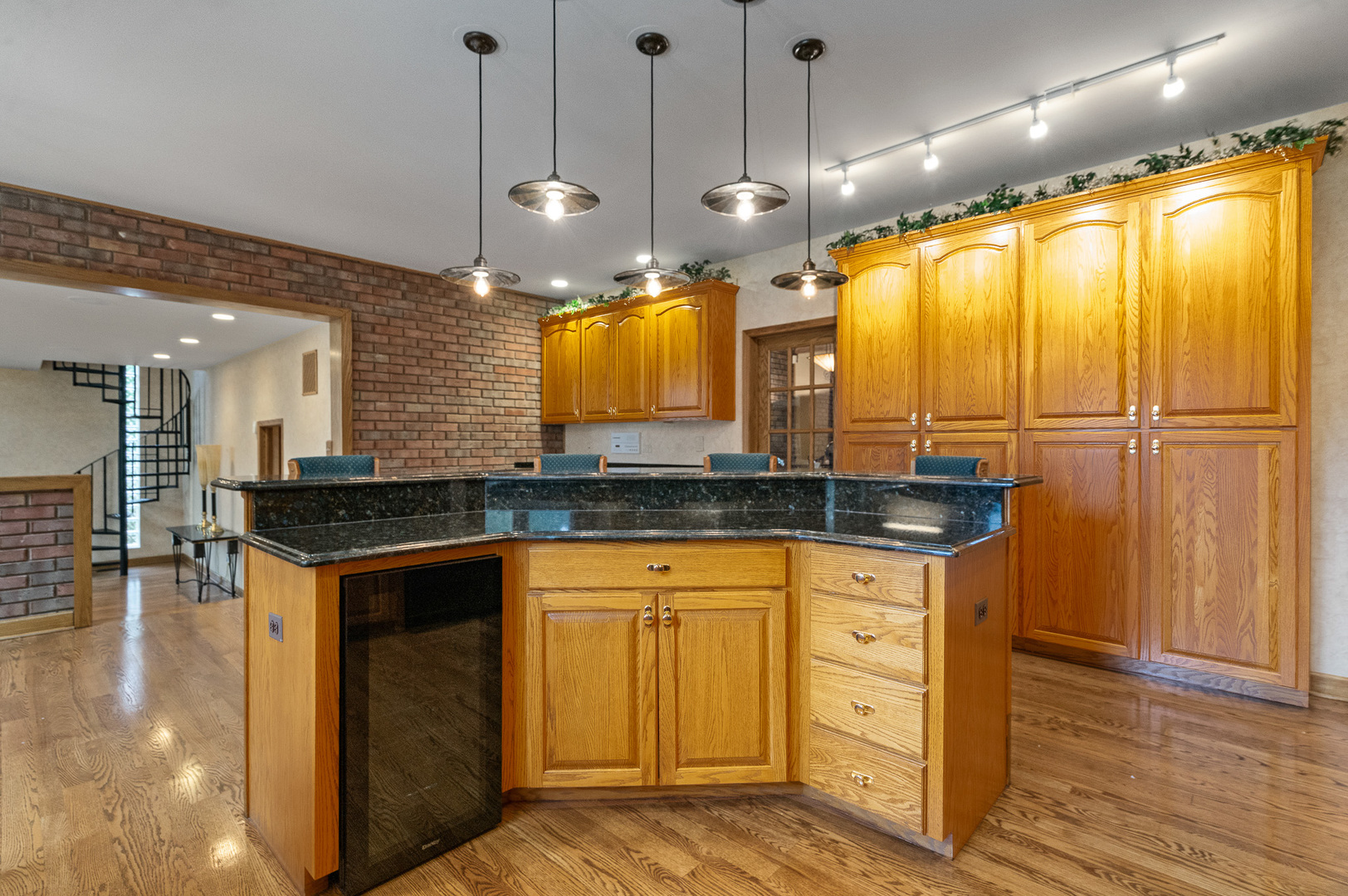 807 Hitchcock Avenue, Lisle, IL 60532