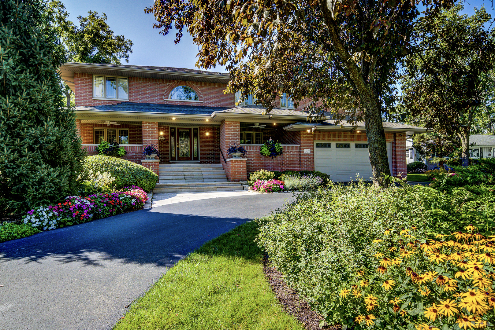 807 Hitchcock Avenue, Lisle, IL 60532