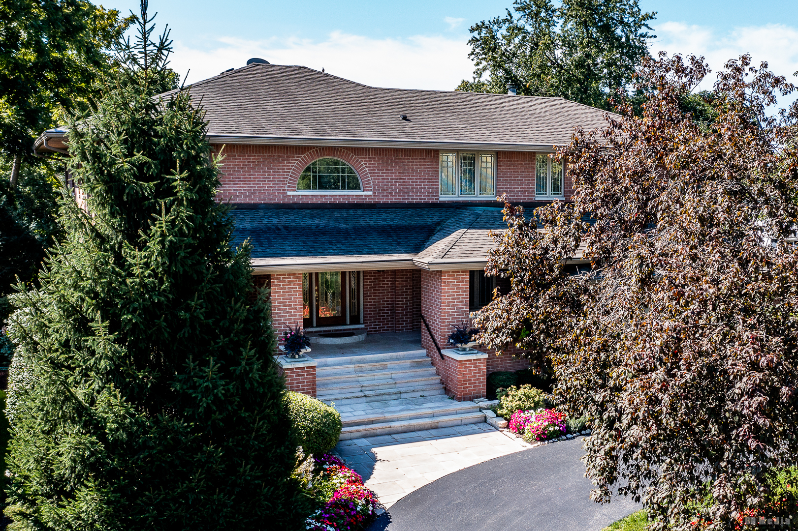 807 Hitchcock Avenue, Lisle, IL 60532