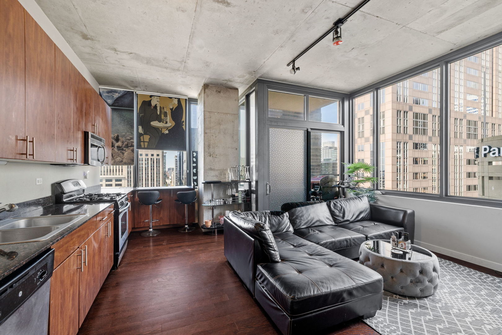 235 W Van Buren Street #1615, Chicago, IL 60607