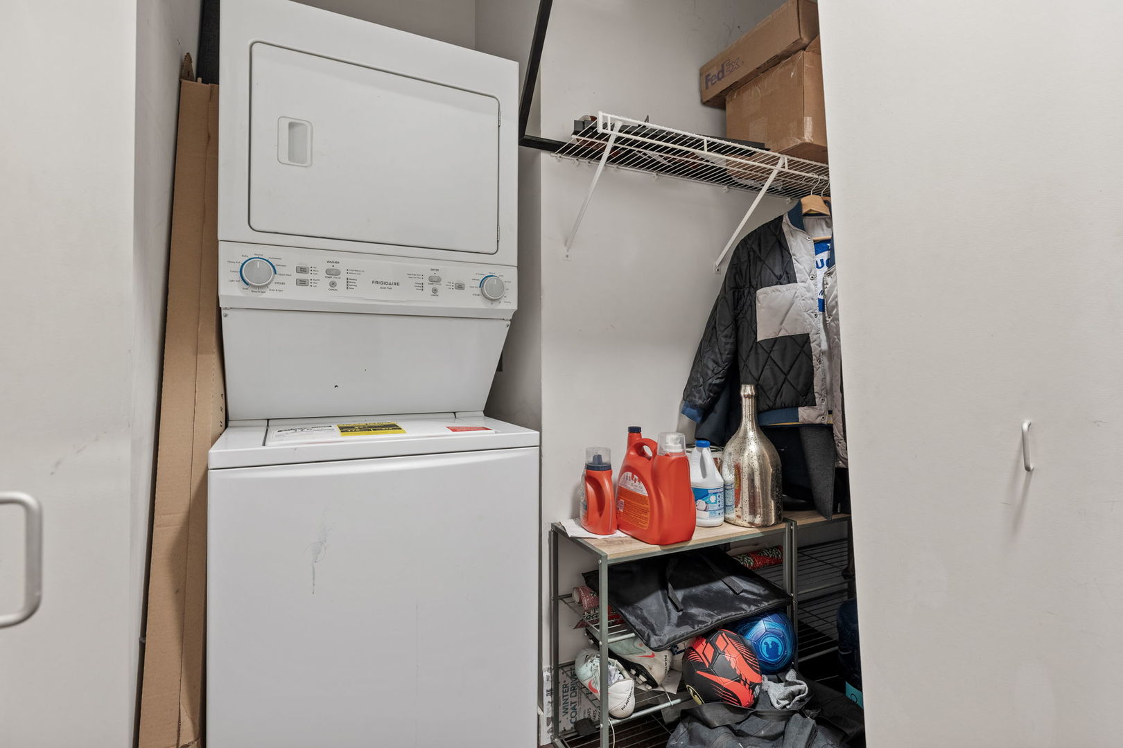 235 W Van Buren Street #1615, Chicago, IL 60607
