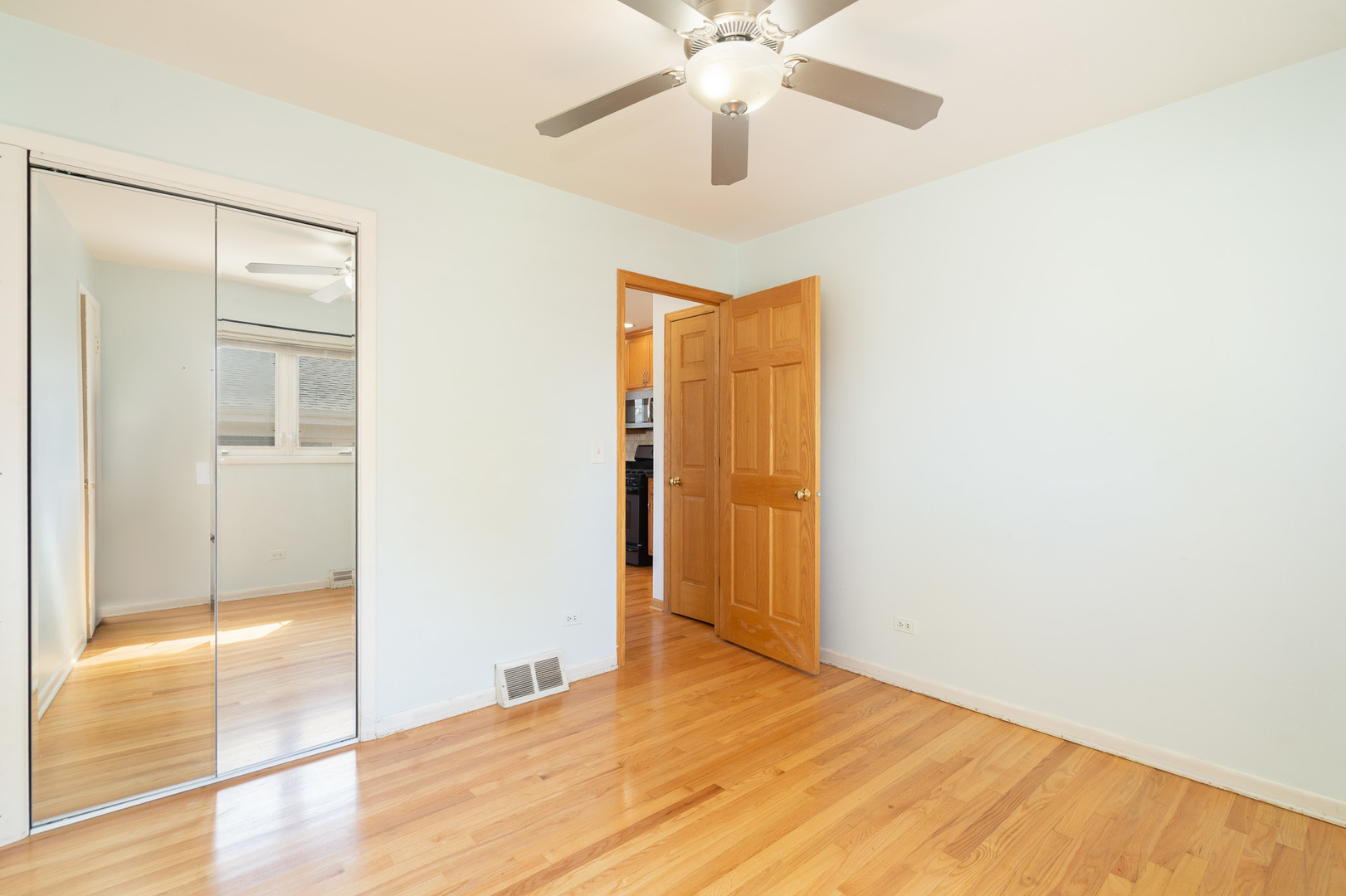 3821 Emerson Drive, Schiller Park, IL 60176