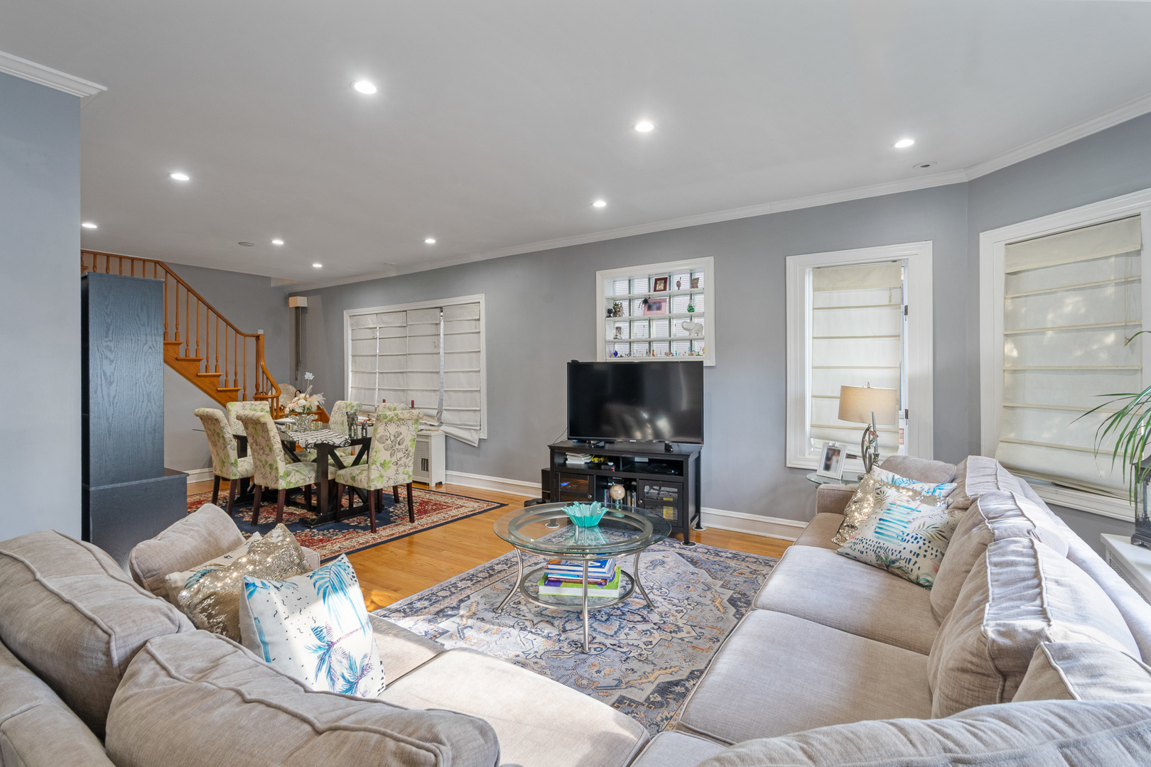 3629 N Sayre Avenue, Chicago, IL 60634