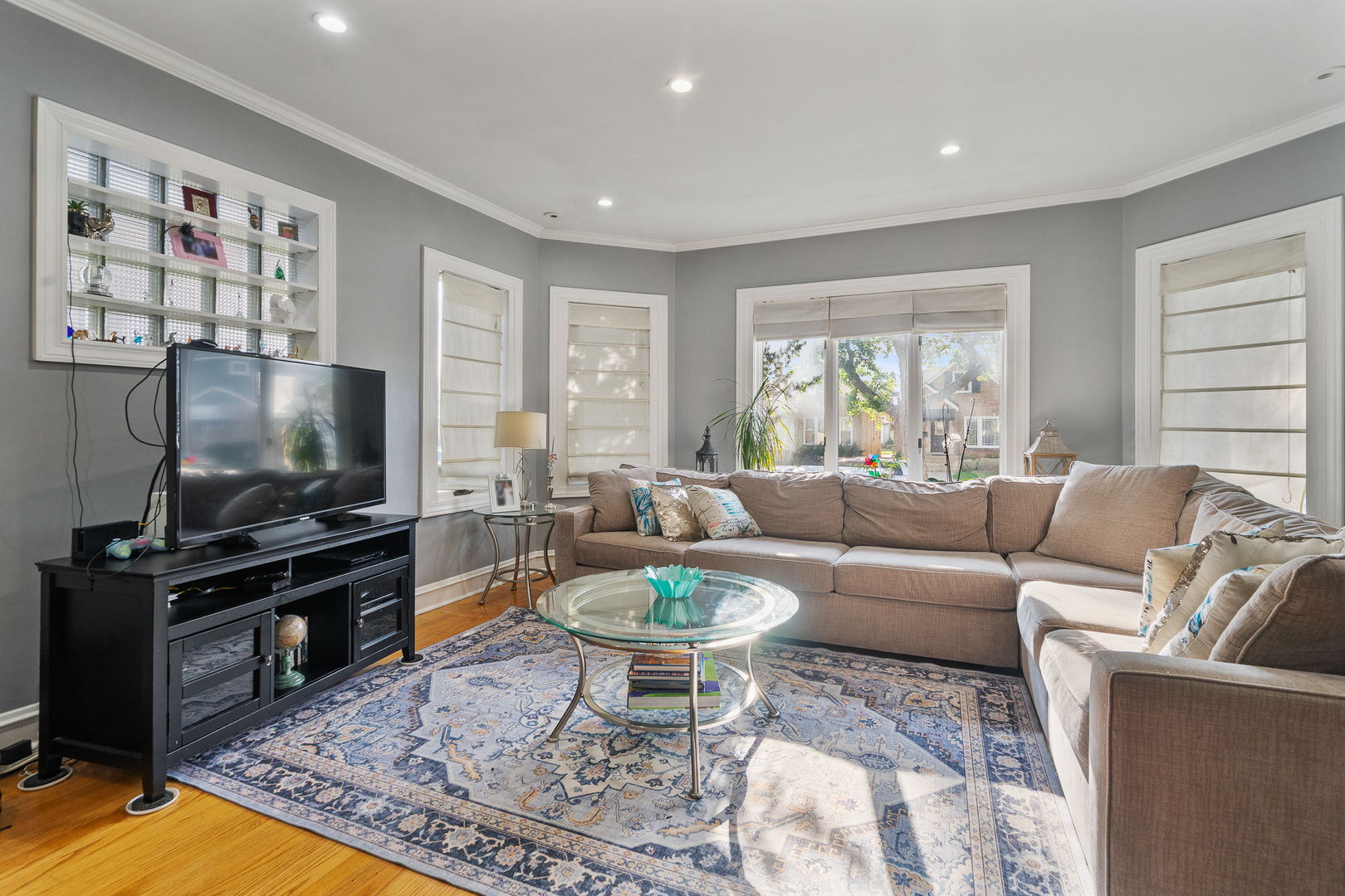 3629 N Sayre Avenue, Chicago, IL 60634