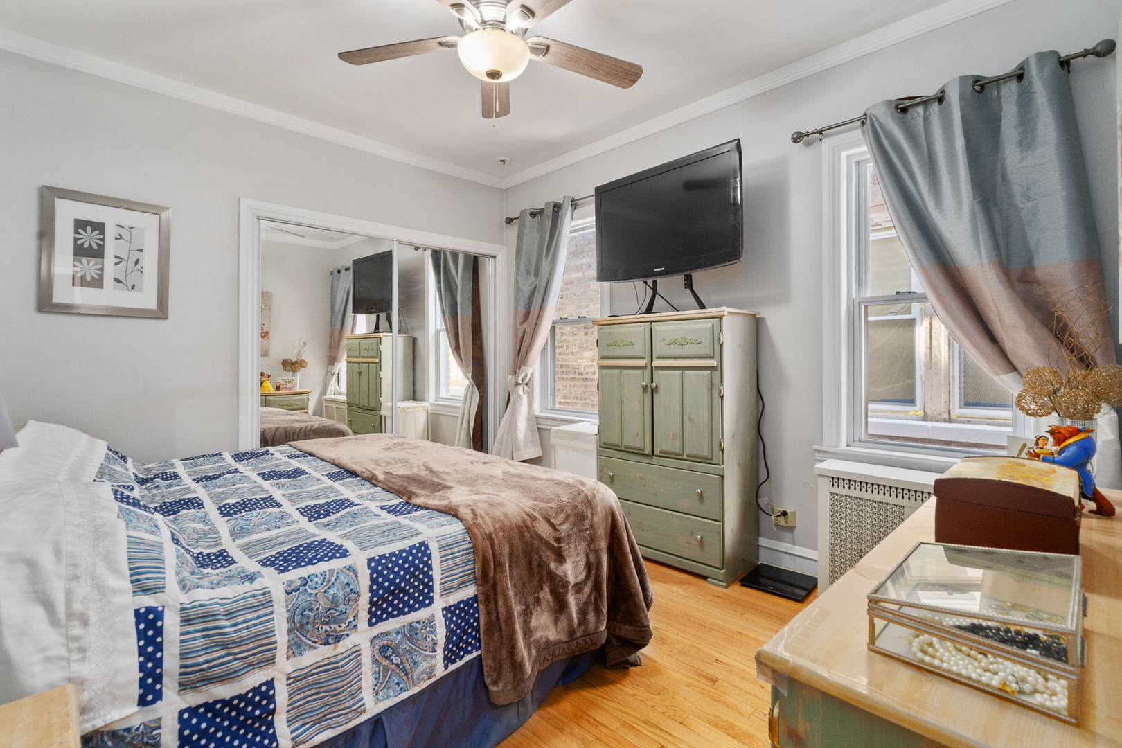 3629 N Sayre Avenue, Chicago, IL 60634