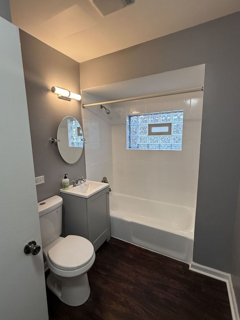 1622 N 43rd Avenue, Stone Park, IL 60165