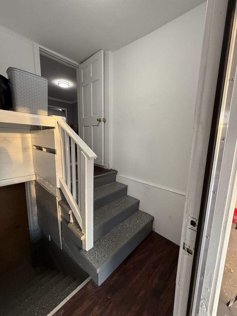 1622 N 43rd Avenue, Stone Park, IL 60165