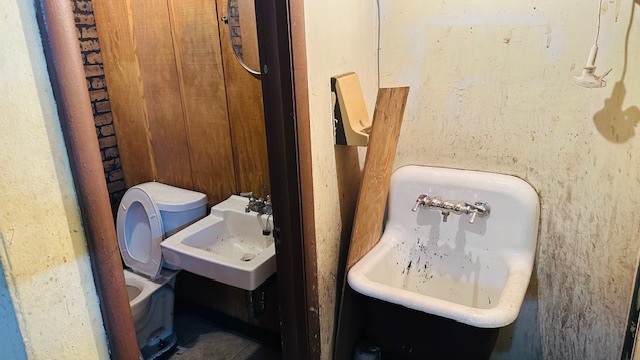 9311 S Kedzie Avenue, Evergreen Park, IL 60805