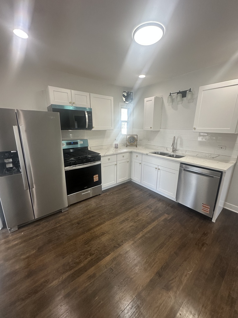 520 W Green Street, Bensenville, IL 60106