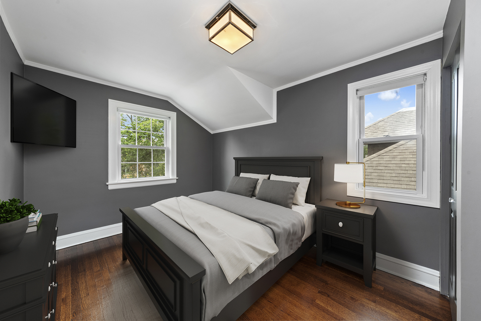 1221 Edmer Avenue, Oak Park, IL 60302