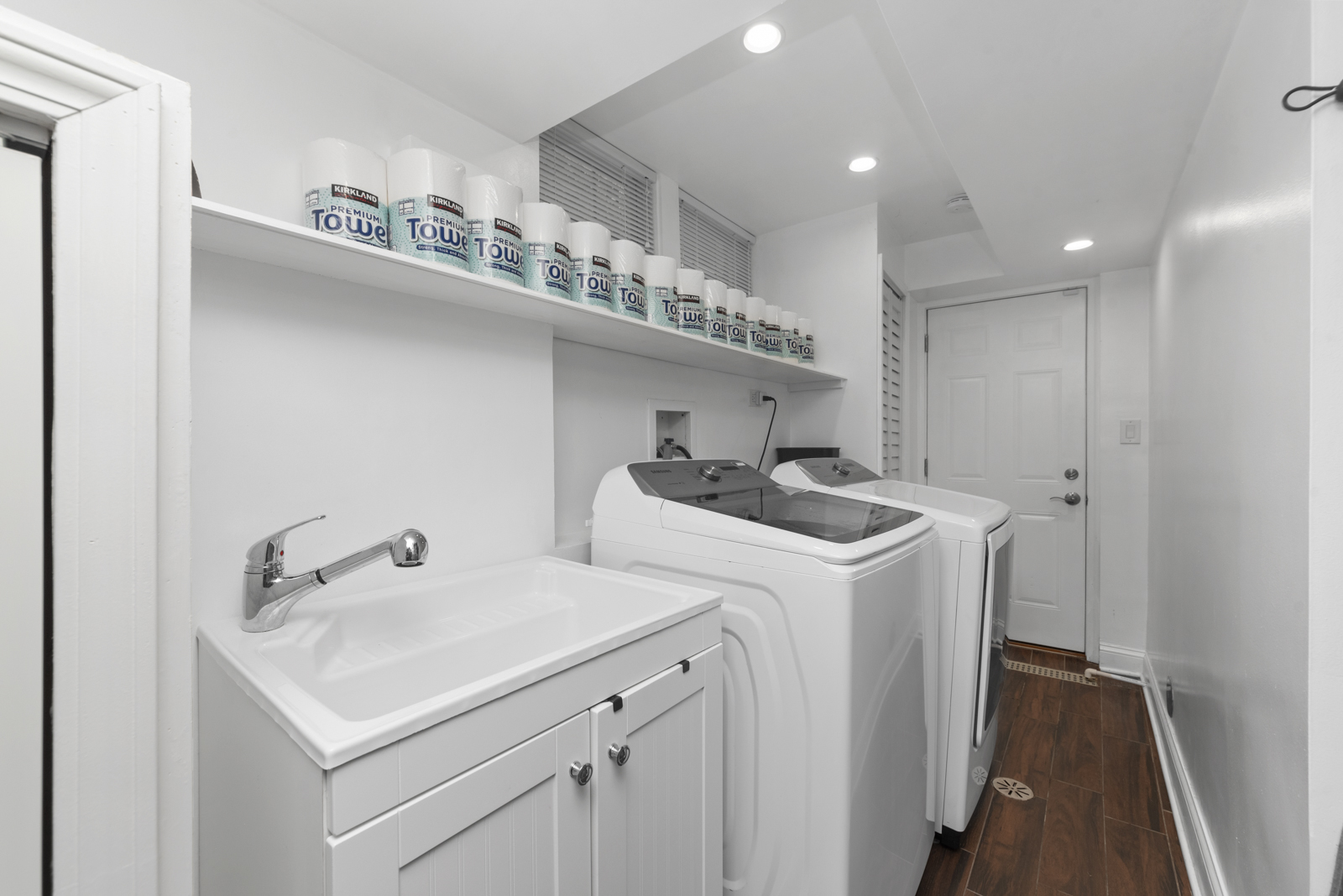 1221 Edmer Avenue, Oak Park, IL 60302