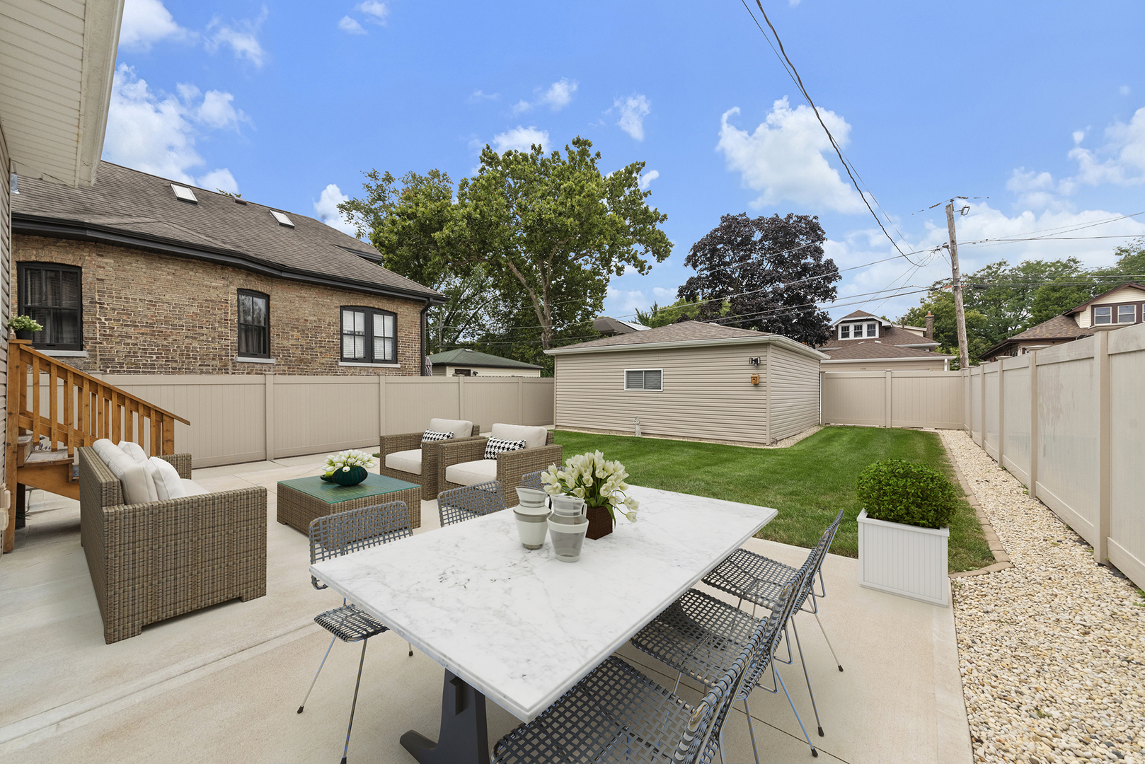 1221 Edmer Avenue, Oak Park, IL 60302