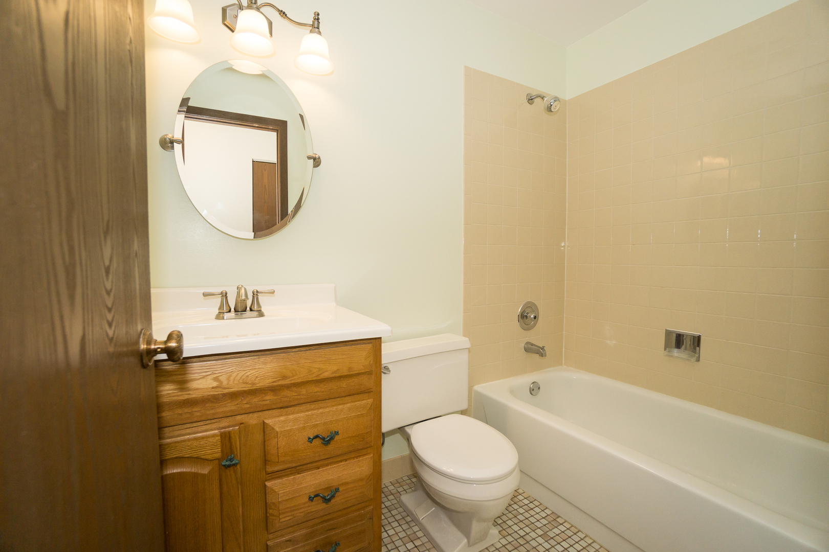 966 Cumberland Court #B2, Roselle, IL 60172