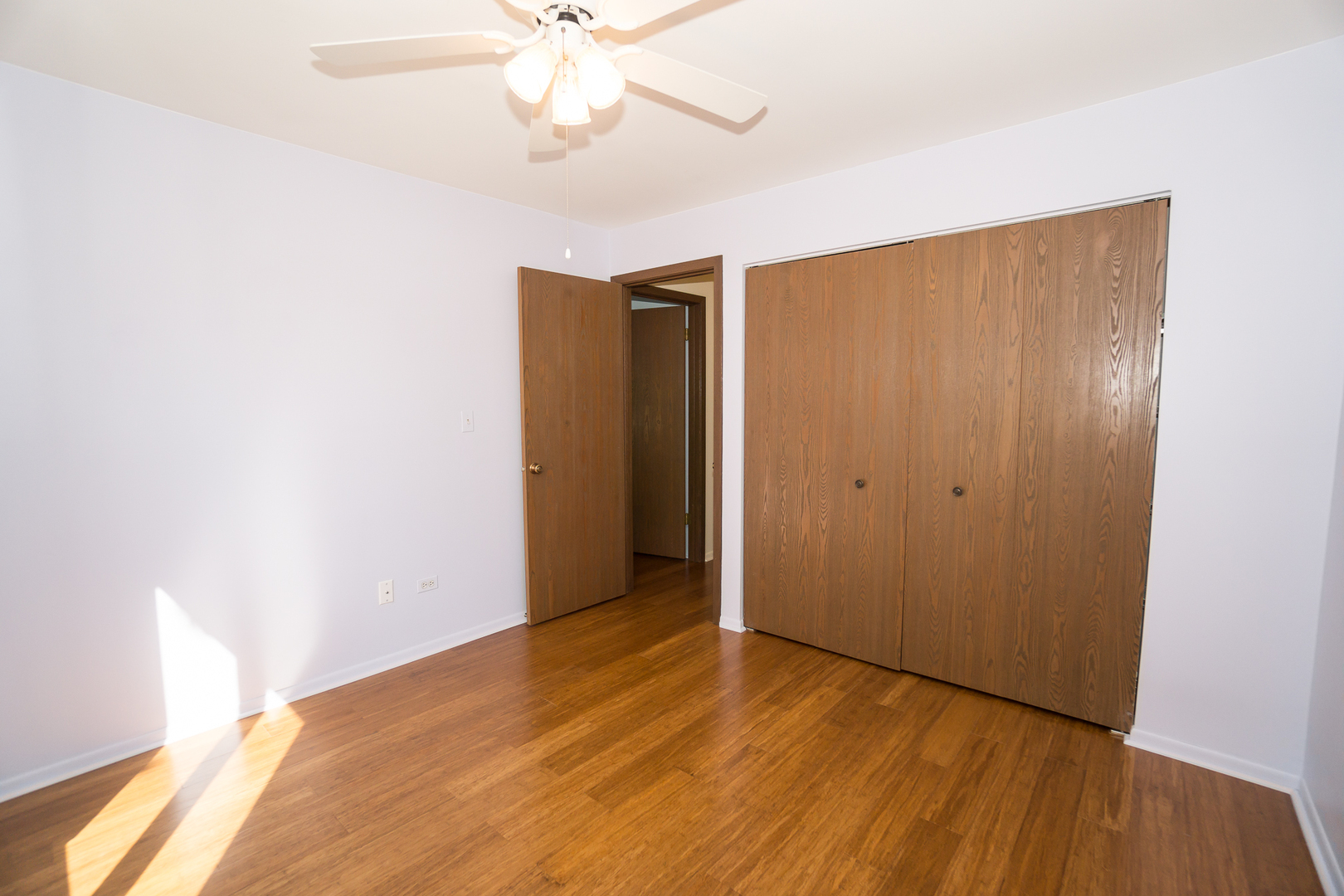 966 Cumberland Court #B2, Roselle, IL 60172