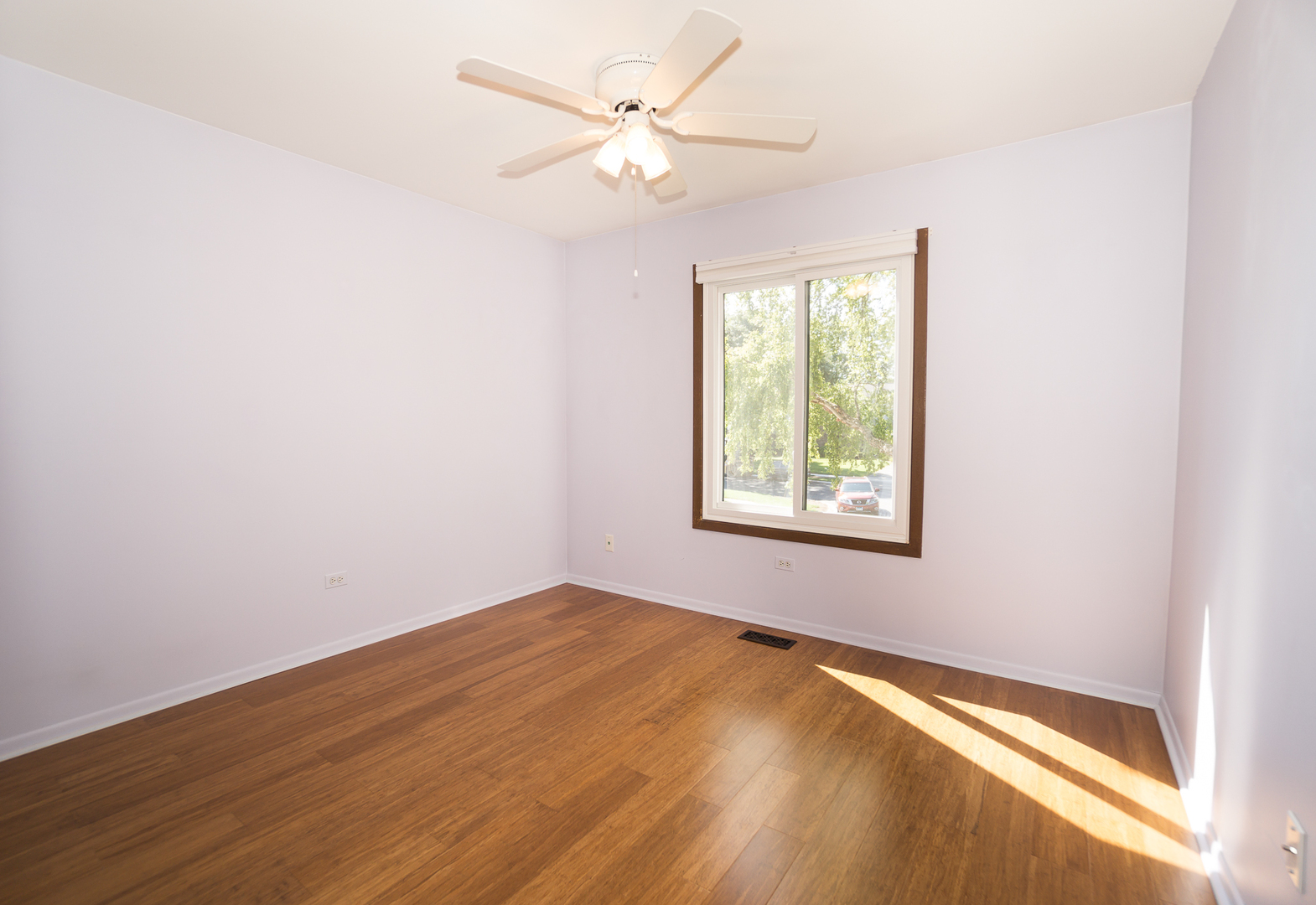966 Cumberland Court #B2, Roselle, IL 60172